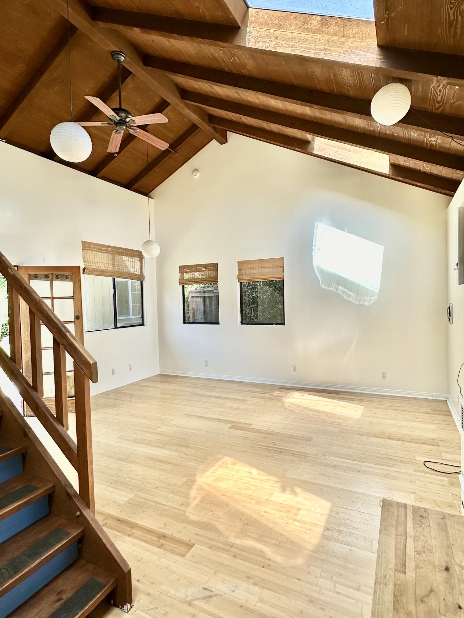 Santa Barbara, California 93101, United States, 3 Bedrooms Bedrooms, ,2 BathroomsBathrooms,Residential,Active,142985