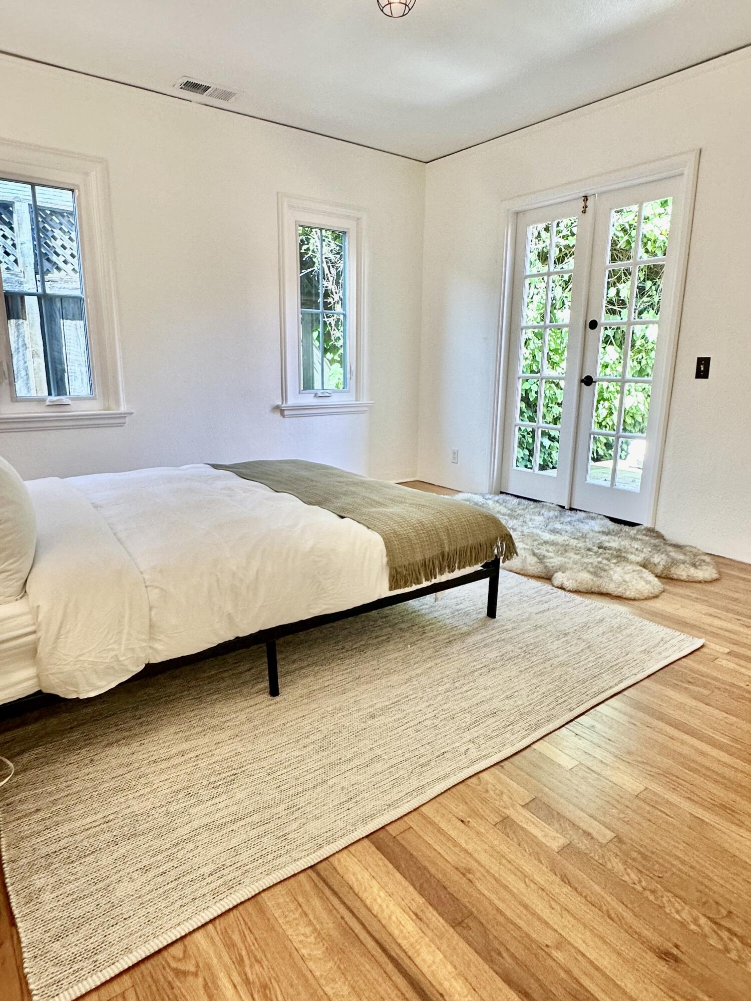 Santa Barbara, California 93101, United States, 3 Bedrooms Bedrooms, ,2 BathroomsBathrooms,Residential,Active,142985