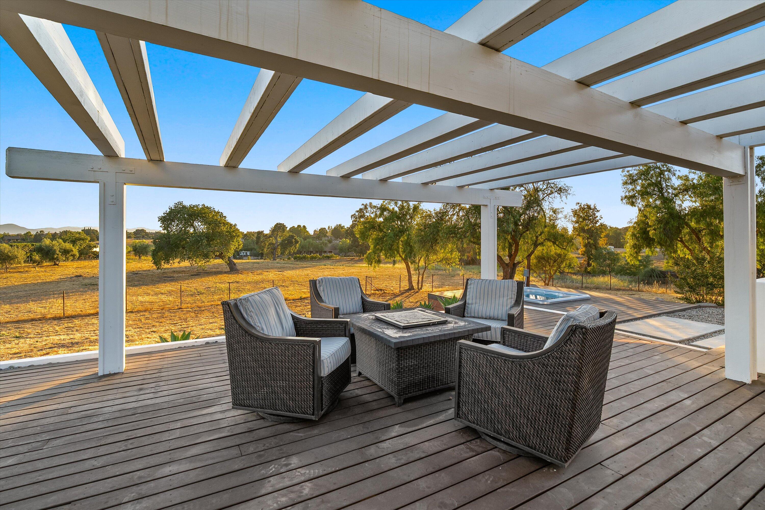 Santa Ynez, California 93460, United States, 5 Bedrooms Bedrooms, ,5 BathroomsBathrooms,Residential,Active,188116