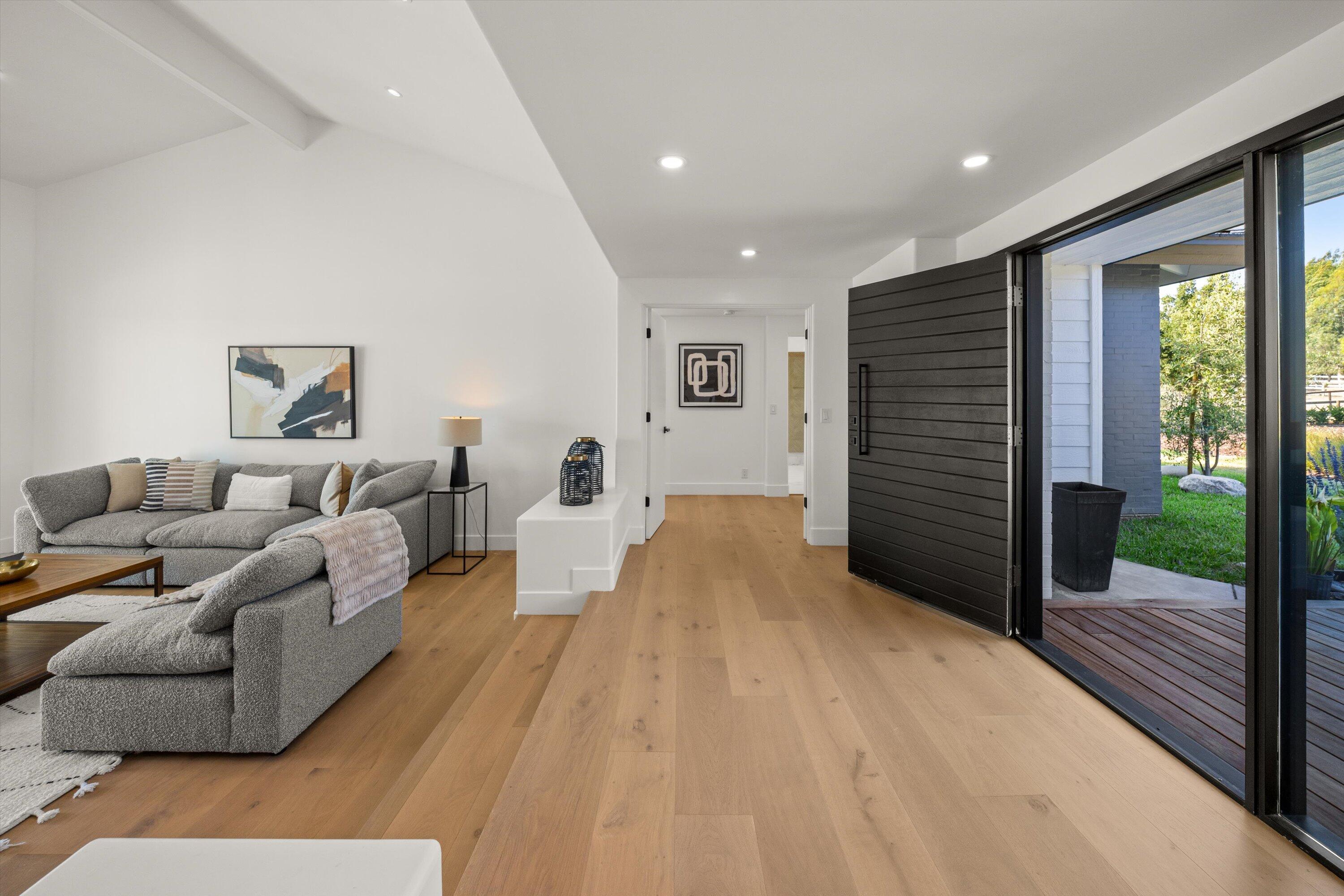 Santa Ynez, California 93460, United States, 5 Bedrooms Bedrooms, ,5 BathroomsBathrooms,Residential,Active,188116