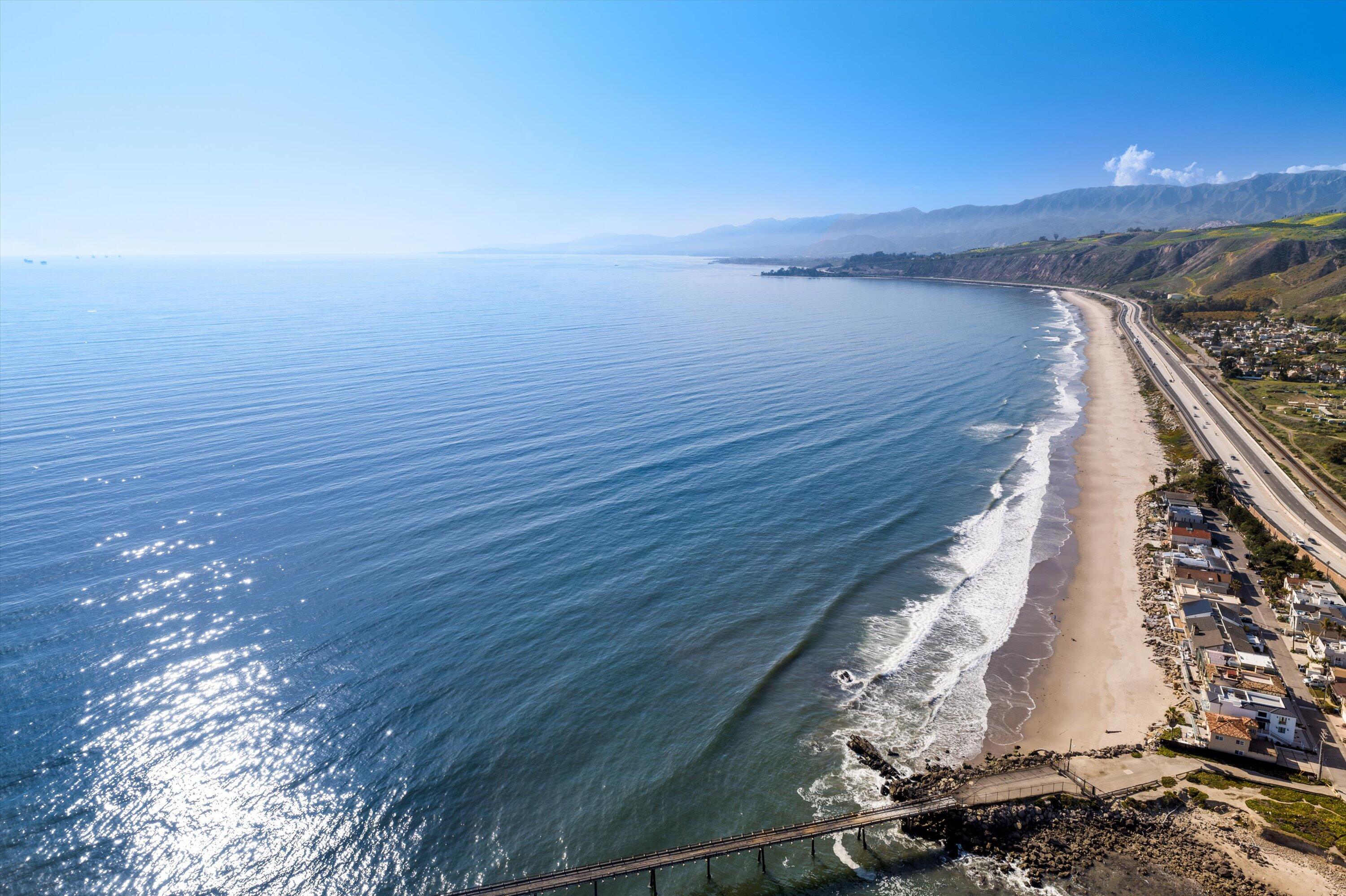 Ventura, California 93001, United States, 3 Bedrooms Bedrooms, ,4 BathroomsBathrooms,Residential,Active,122787