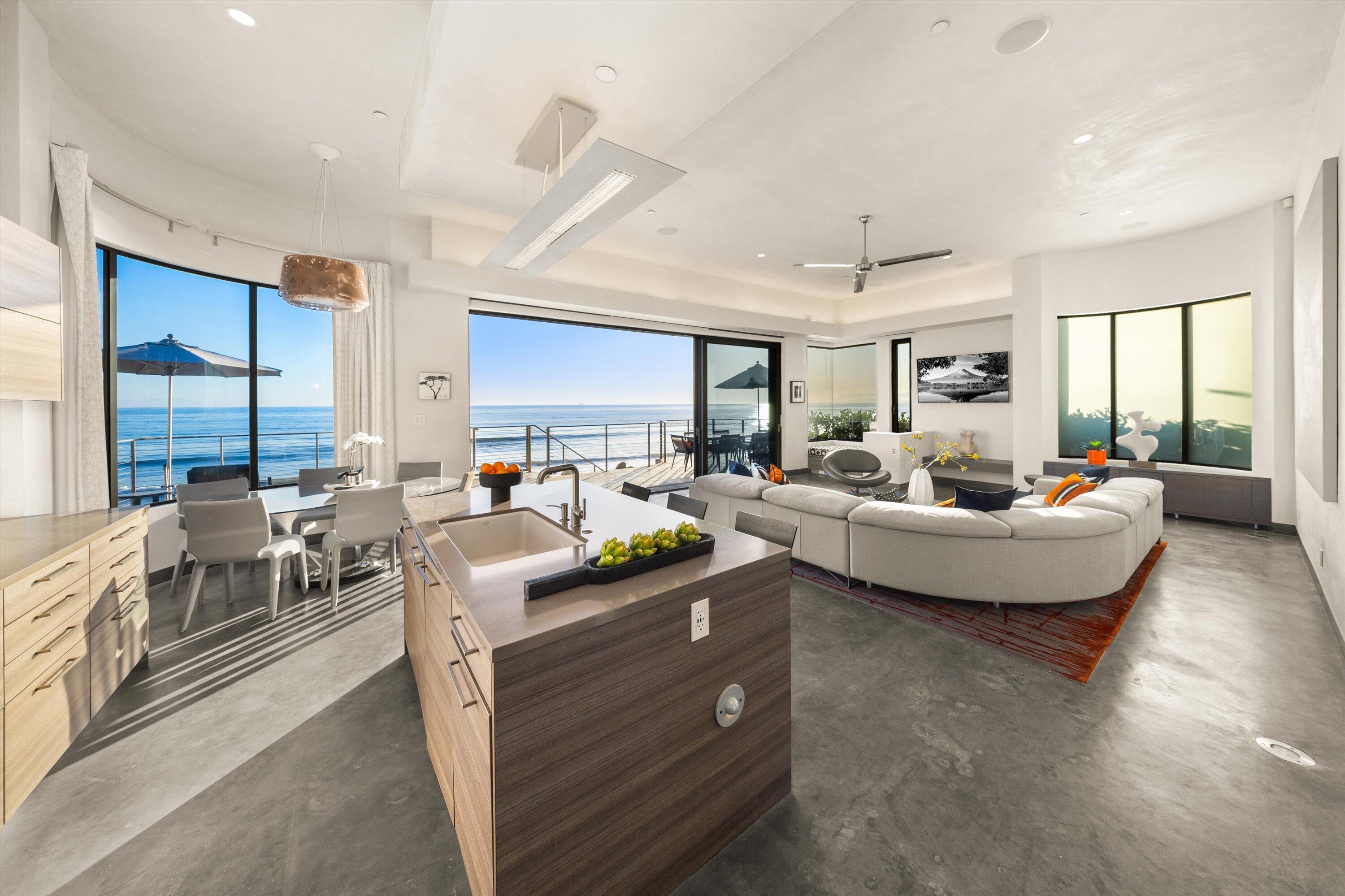 Ventura, California 93001, United States, 3 Bedrooms Bedrooms, ,4 BathroomsBathrooms,Residential,Active,122787