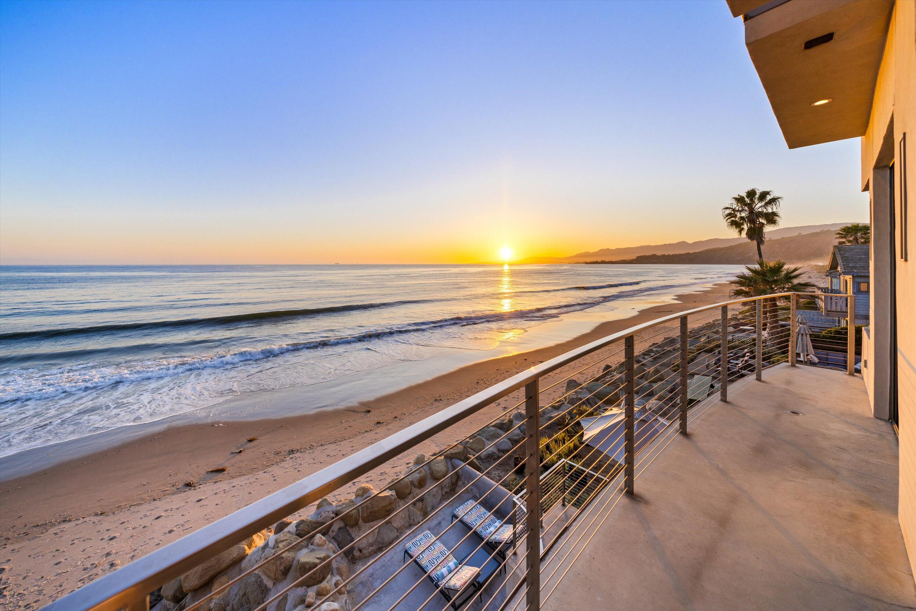 Ventura, California 93001, United States, 3 Bedrooms Bedrooms, ,4 BathroomsBathrooms,Residential,Active,122787