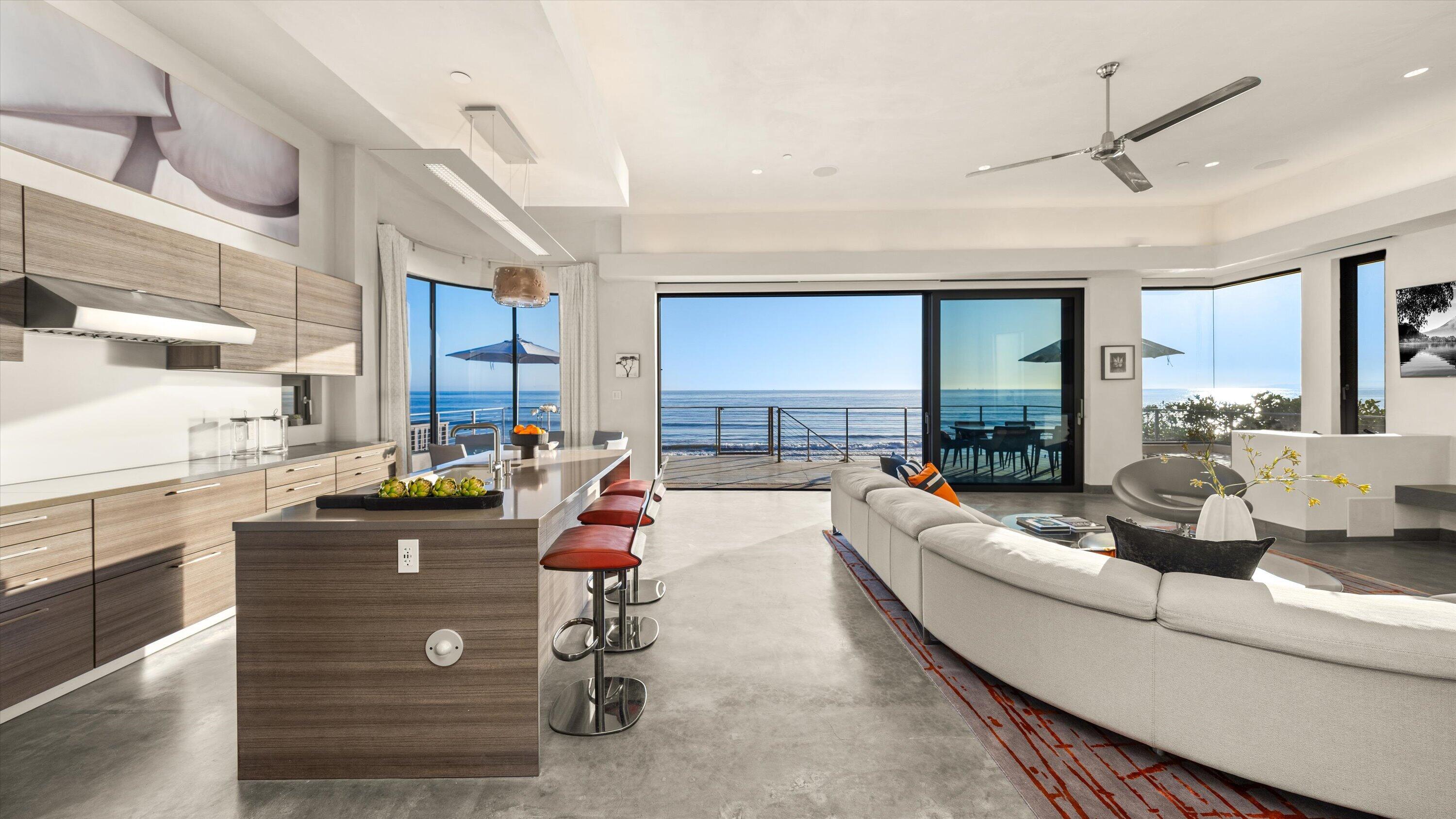 Ventura, California 93001, United States, 3 Bedrooms Bedrooms, ,4 BathroomsBathrooms,Residential,Active,122787