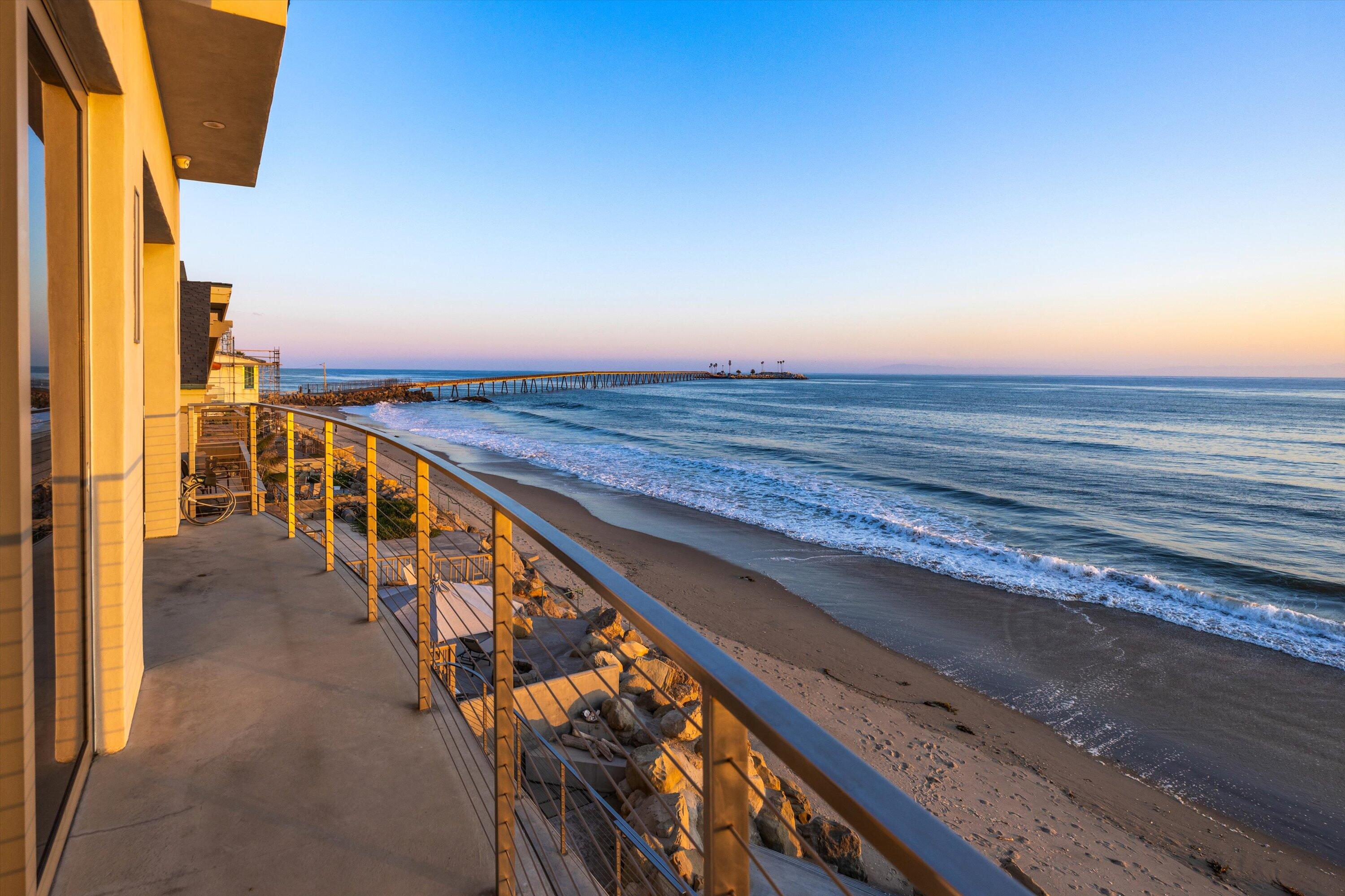 Ventura, California 93001, United States, 3 Bedrooms Bedrooms, ,4 BathroomsBathrooms,Residential,Active,122787