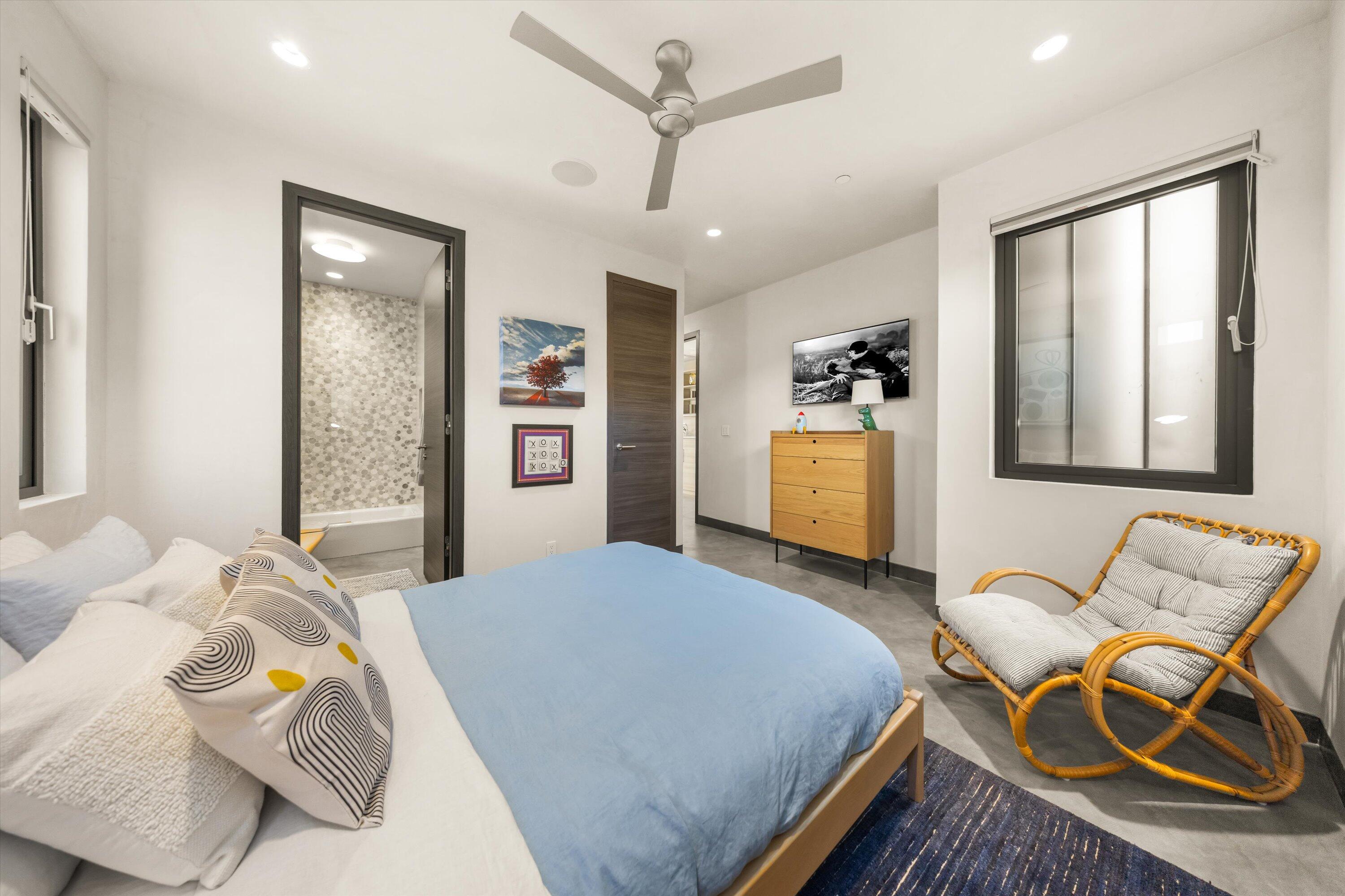 Ventura, California 93001, United States, 3 Bedrooms Bedrooms, ,4 BathroomsBathrooms,Residential,Active,122787