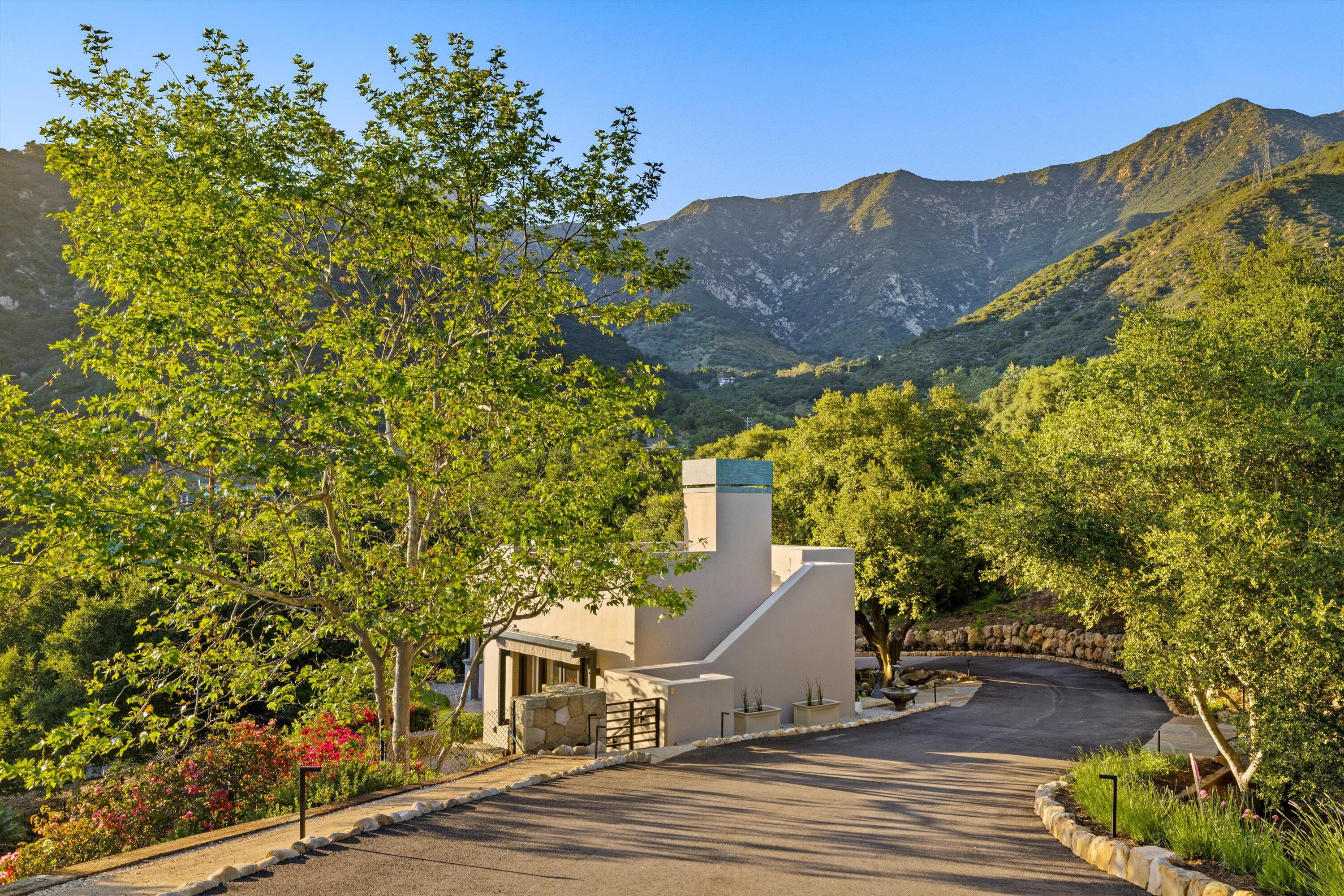 Santa Barbara, California 93108, United States, 3 Bedrooms Bedrooms, ,6 BathroomsBathrooms,Residential,Active,152990