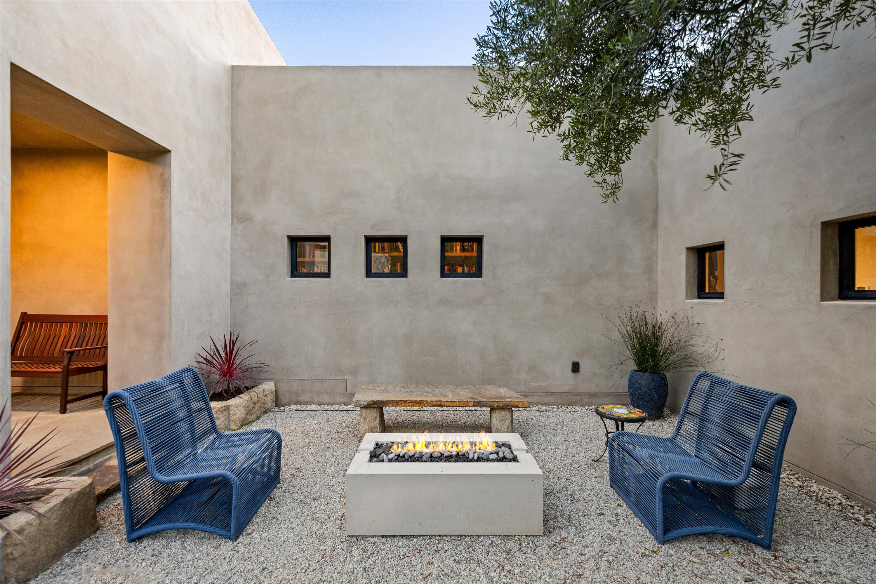 Santa Barbara, California 93108, United States, 3 Bedrooms Bedrooms, ,6 BathroomsBathrooms,Residential,Active,152990