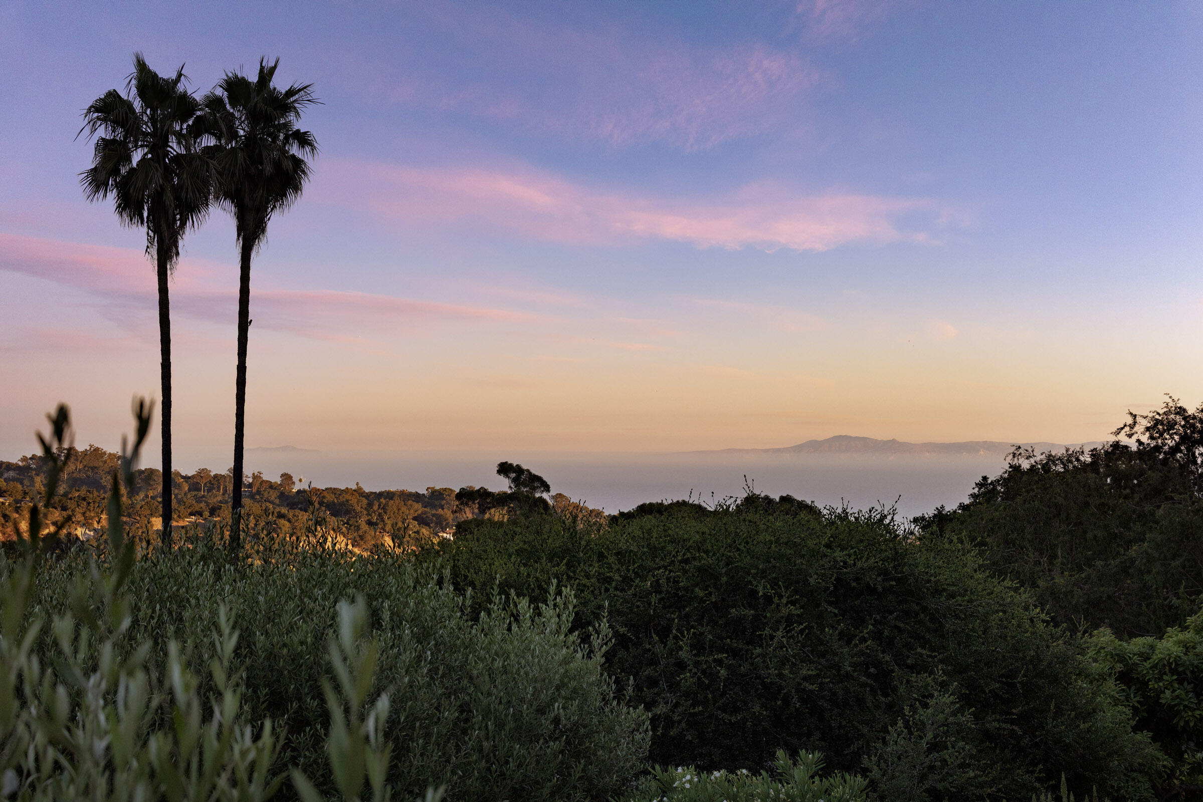 Santa Barbara, California 93105, United States, 4 Bedrooms Bedrooms, ,4 BathroomsBathrooms,Residential,Active,170682