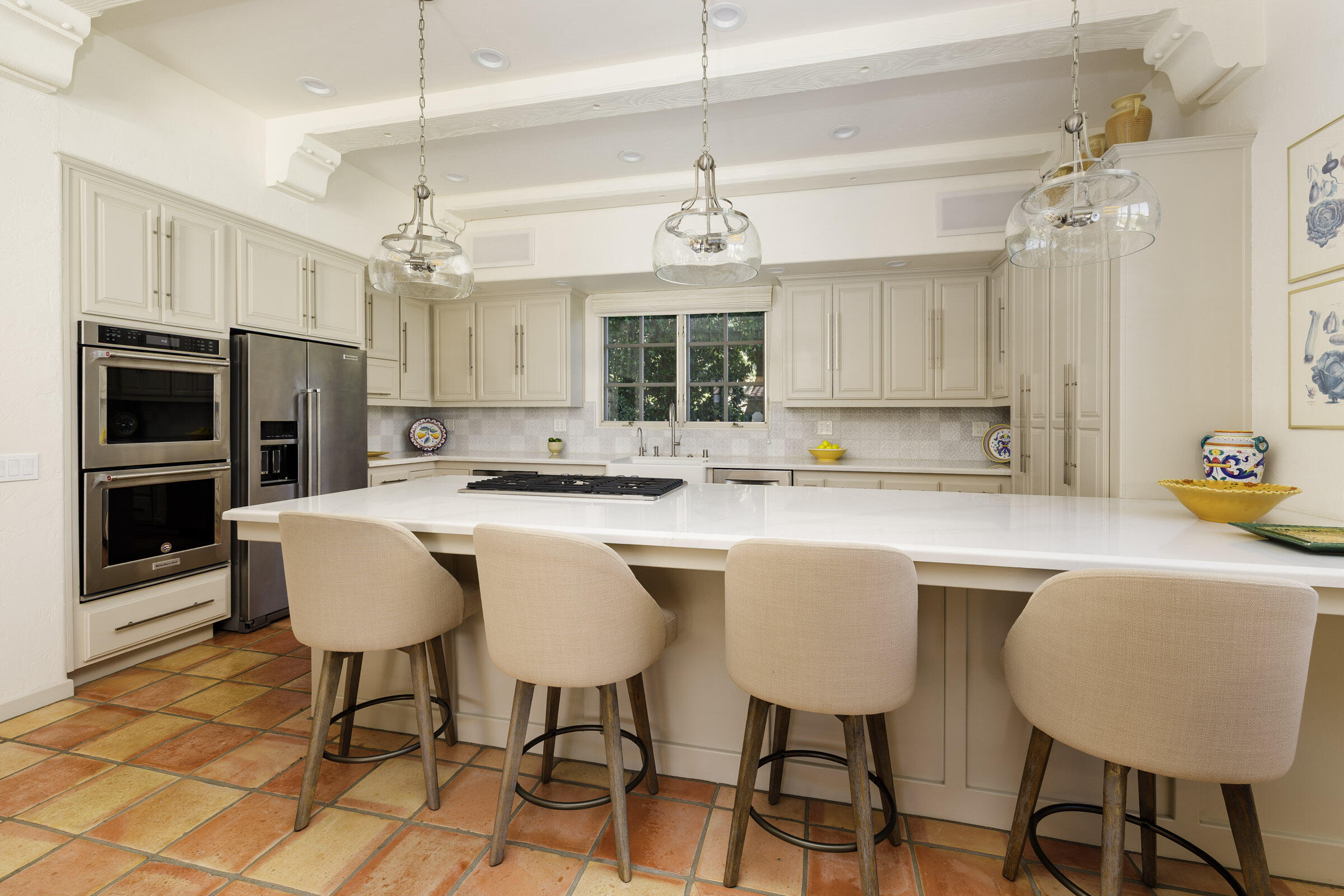 Santa Barbara, California 93105, United States, 4 Bedrooms Bedrooms, ,4 BathroomsBathrooms,Residential,Active,170682