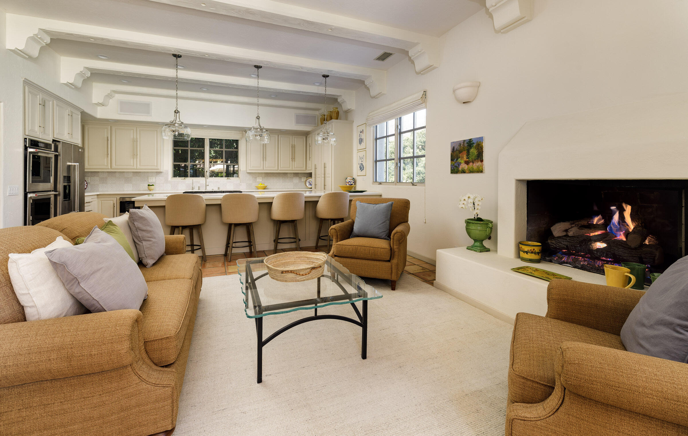 Santa Barbara, California 93105, United States, 4 Bedrooms Bedrooms, ,4 BathroomsBathrooms,Residential,Active,170682