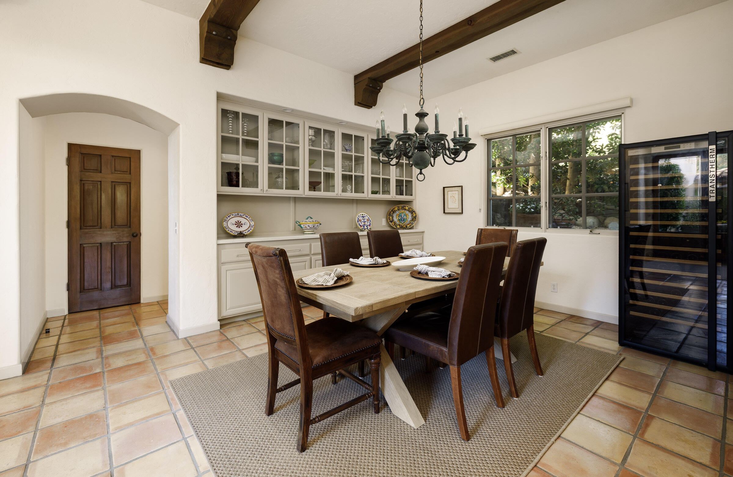 Santa Barbara, California 93105, United States, 4 Bedrooms Bedrooms, ,4 BathroomsBathrooms,Residential,Active,170682