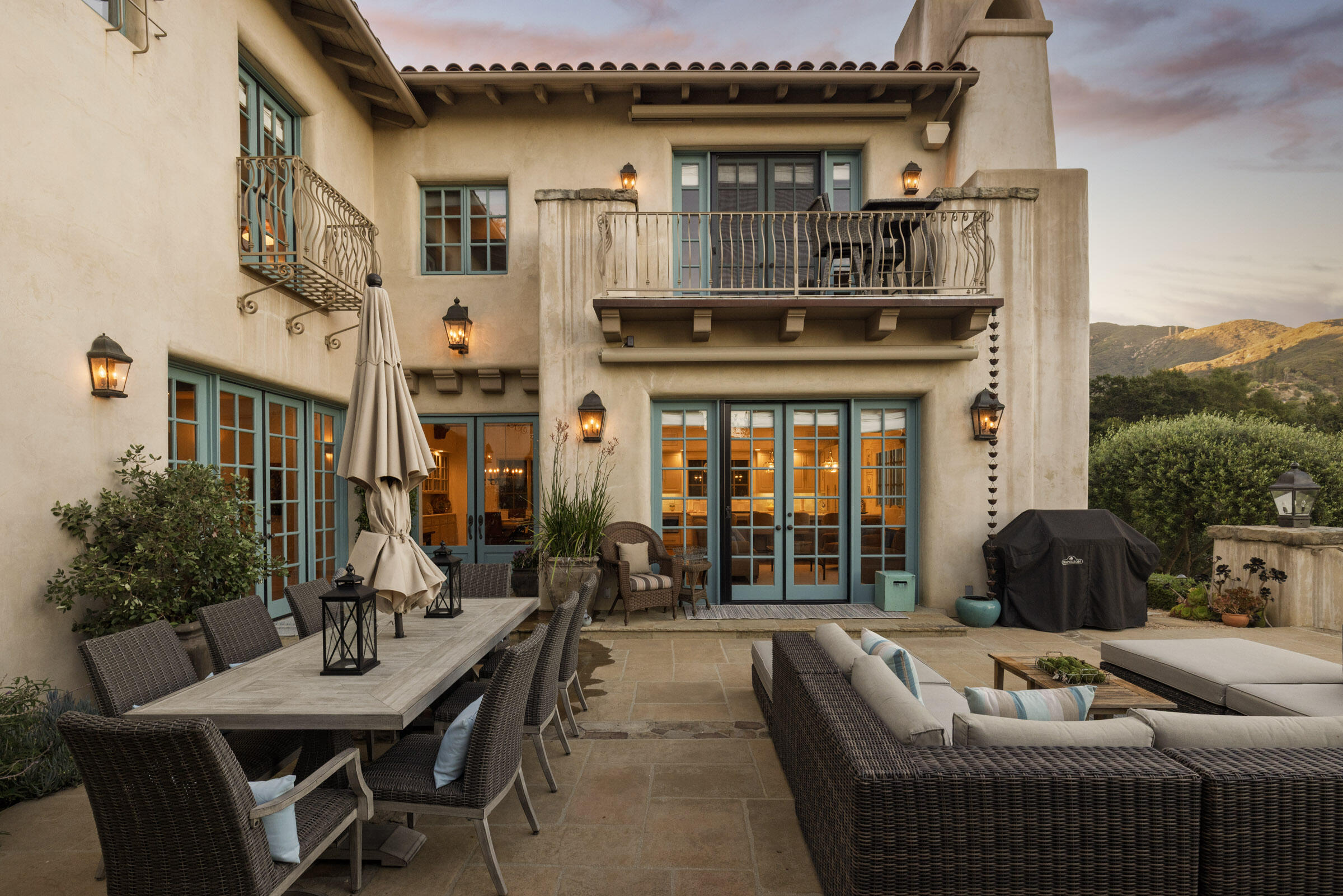 Santa Barbara, California 93105, United States, 4 Bedrooms Bedrooms, ,4 BathroomsBathrooms,Residential,Active,170682