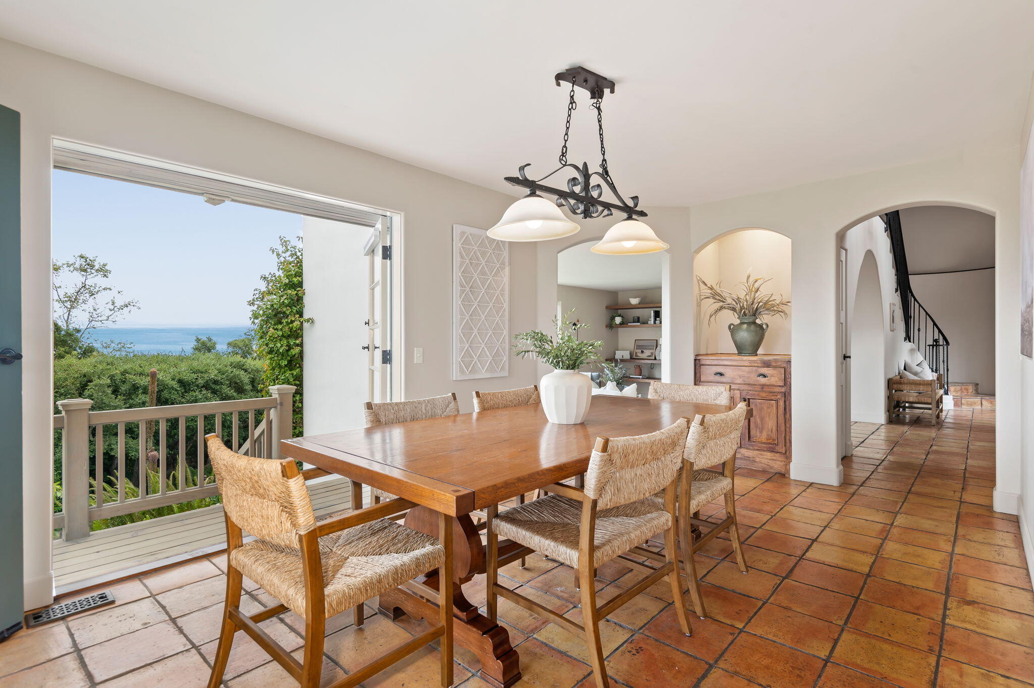 Santa Barbara, California 93108, United States, 4 Bedrooms Bedrooms, ,3 BathroomsBathrooms,Residential,Active,161973