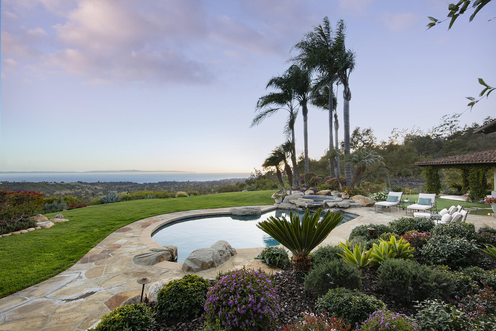 2220 Bella Vista Drive