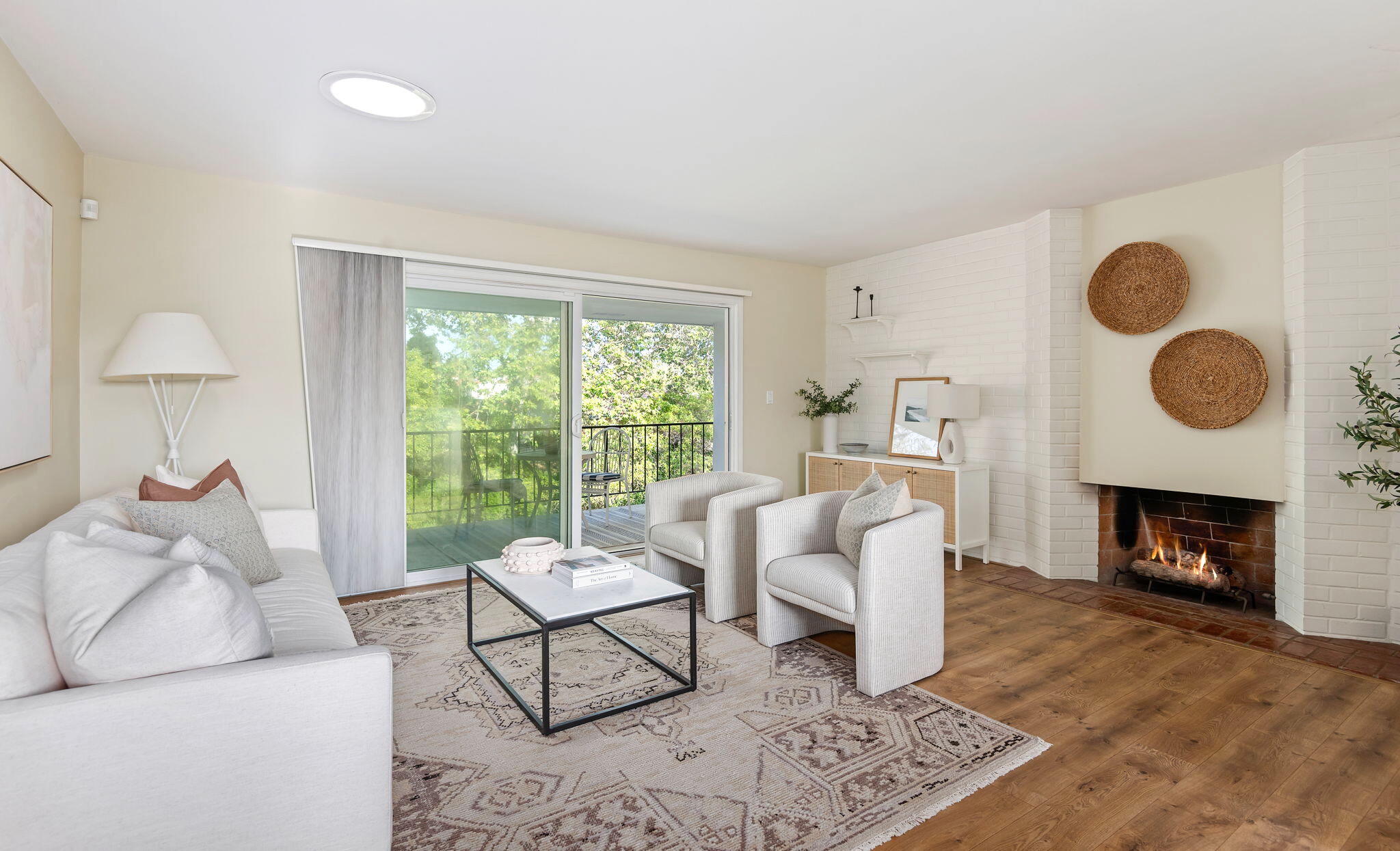 Santa Barbara, California 93105, United States, 2 Bedrooms Bedrooms, ,2 BathroomsBathrooms,Residential,Active,158855