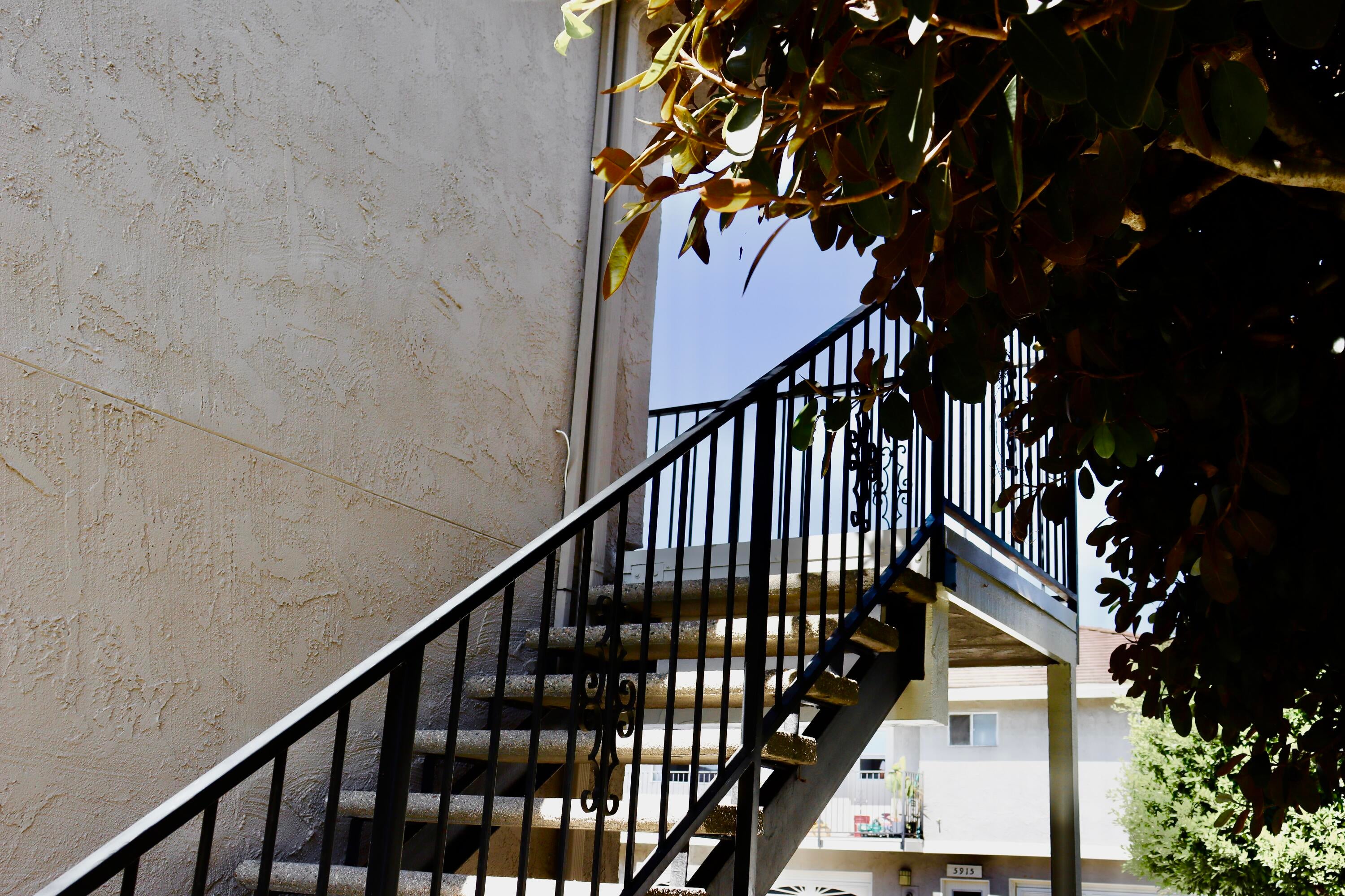 5916 Via Real Apt 4