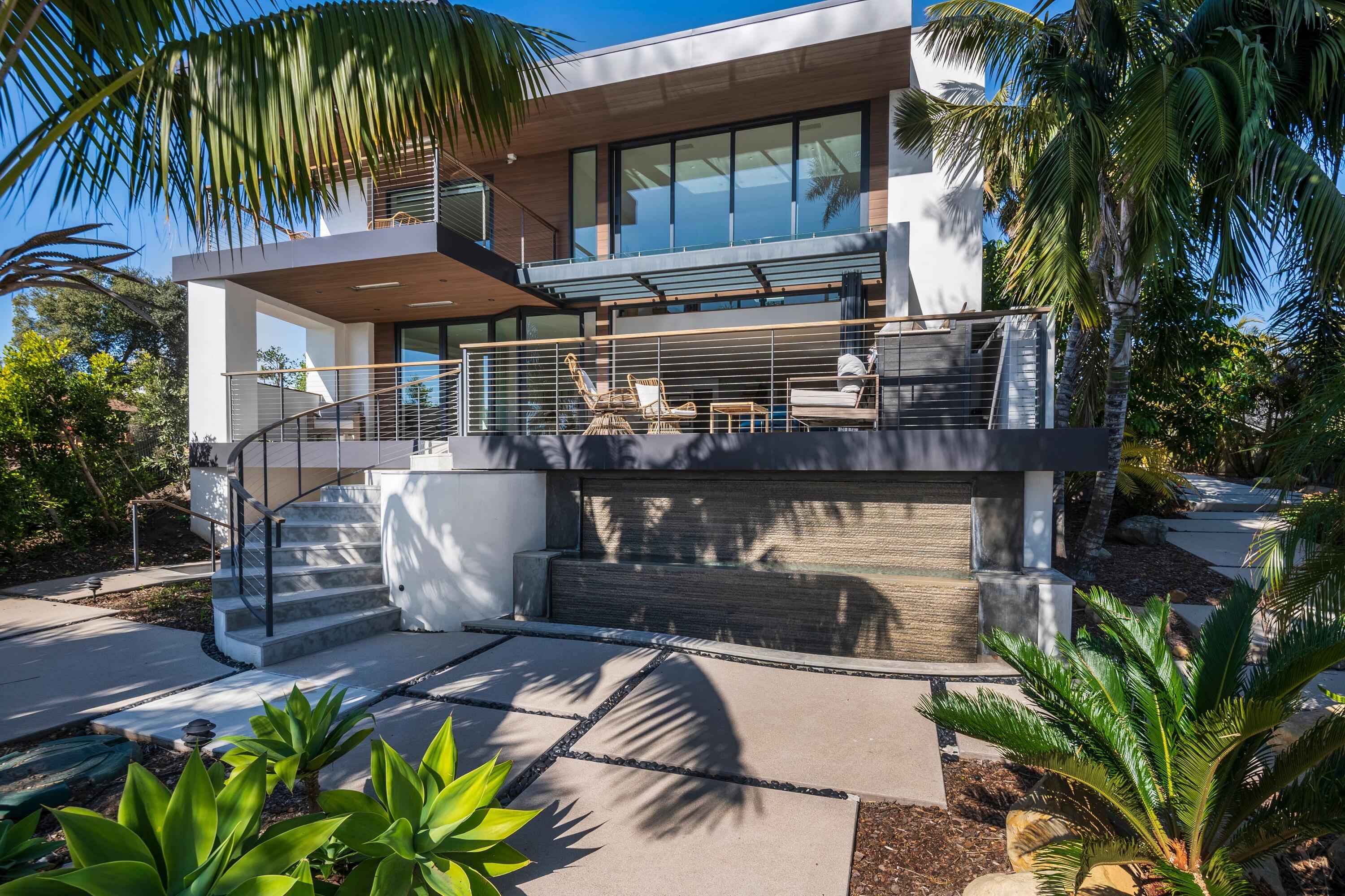 1547 Shoreline Drive