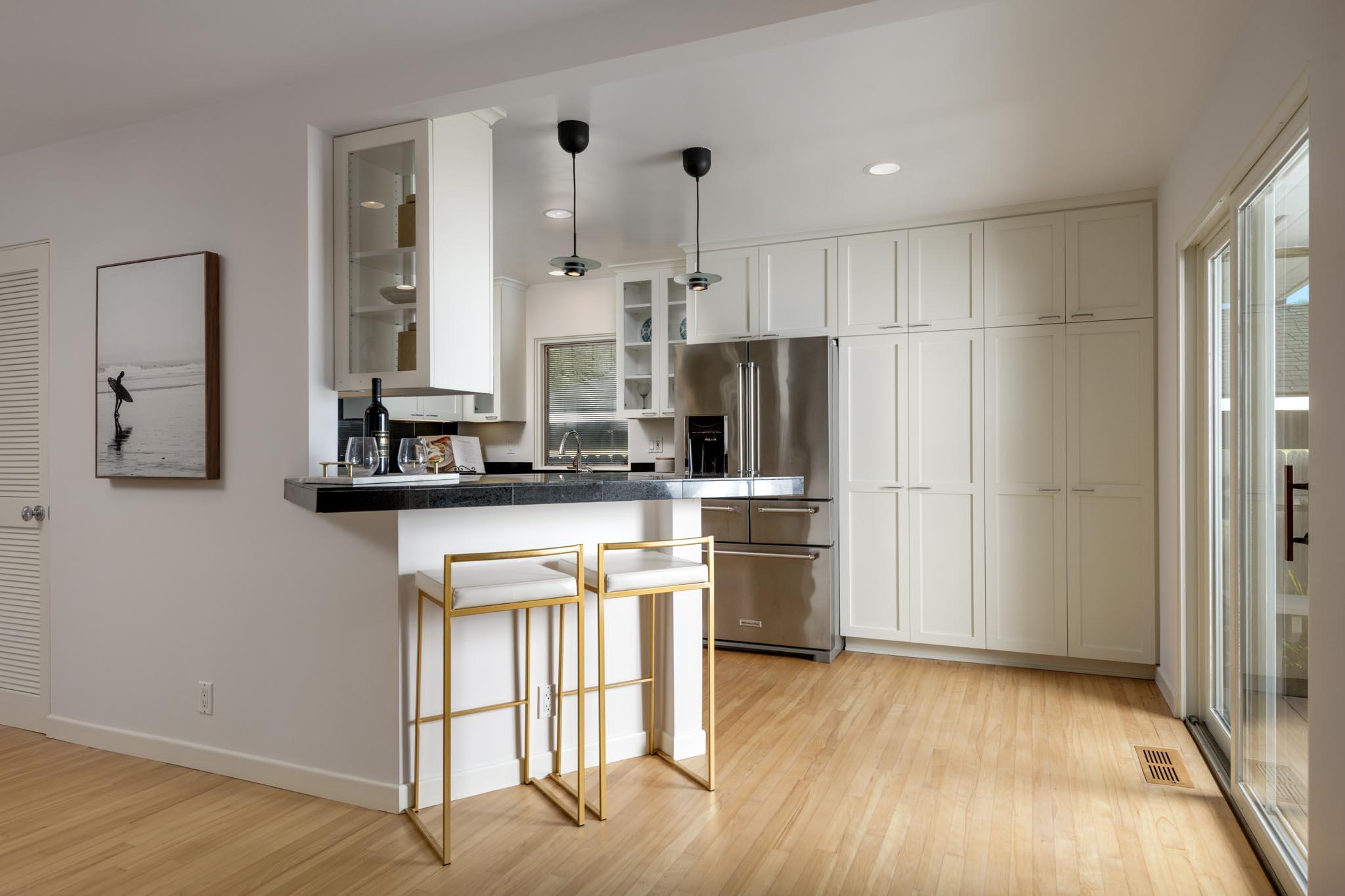 Santa Barbara, California 93109, United States, 2 Bedrooms Bedrooms, ,2 BathroomsBathrooms,Residential,Active,89650