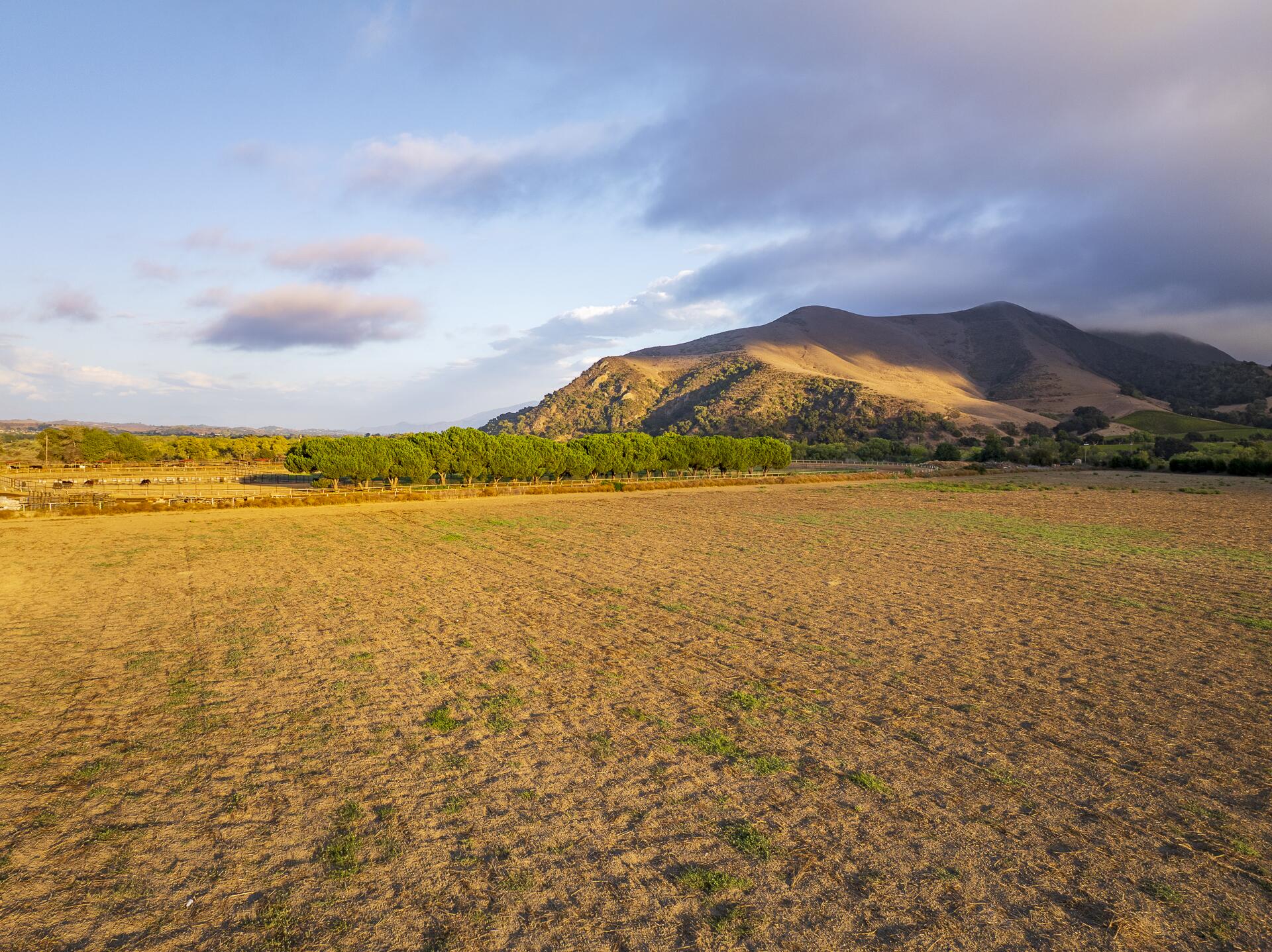 Buellton, California 93427, United States, 3 Bedrooms Bedrooms, ,1 BathroomBathrooms,Residential,Pending,226861