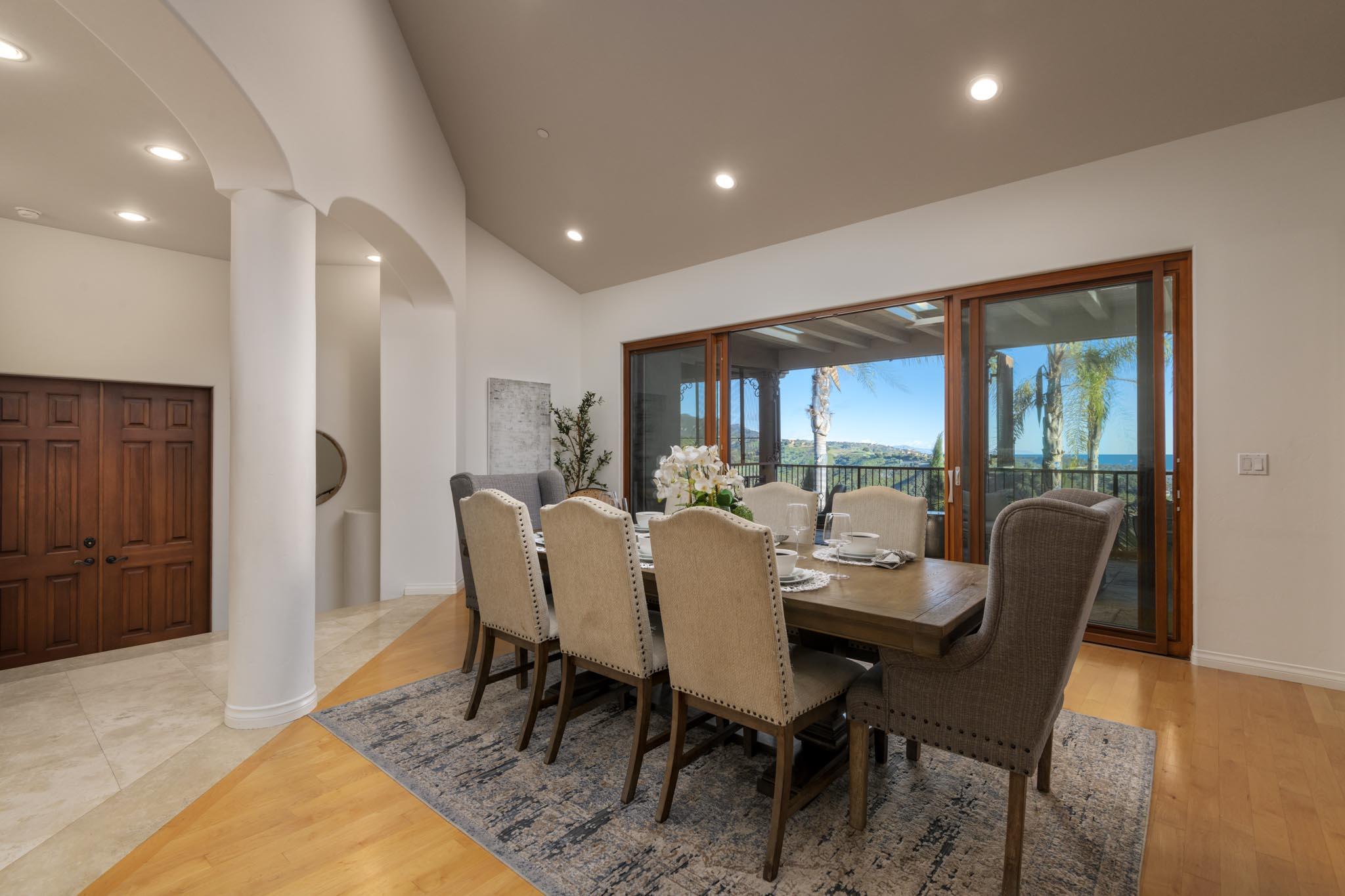 Santa Barbara, California 93110, United States, 4 Bedrooms Bedrooms, ,5 BathroomsBathrooms,Residential,Pending,35471