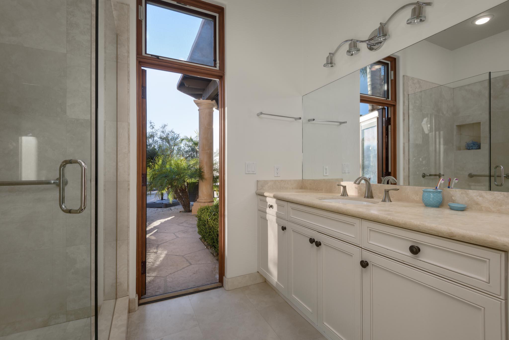 Santa Barbara, California 93110, United States, 4 Bedrooms Bedrooms, ,5 BathroomsBathrooms,Residential,Pending,35471