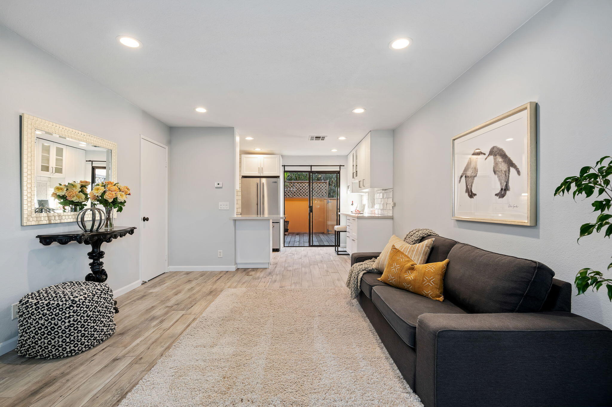 5290 Overpass Road 10