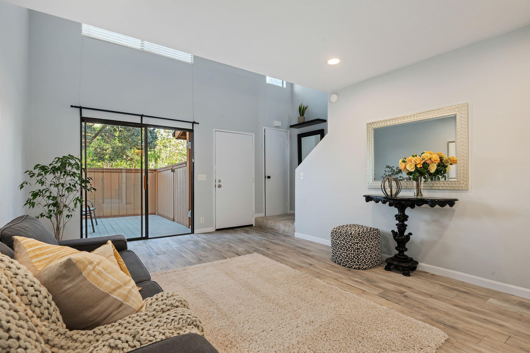 5290 Overpass Road 10