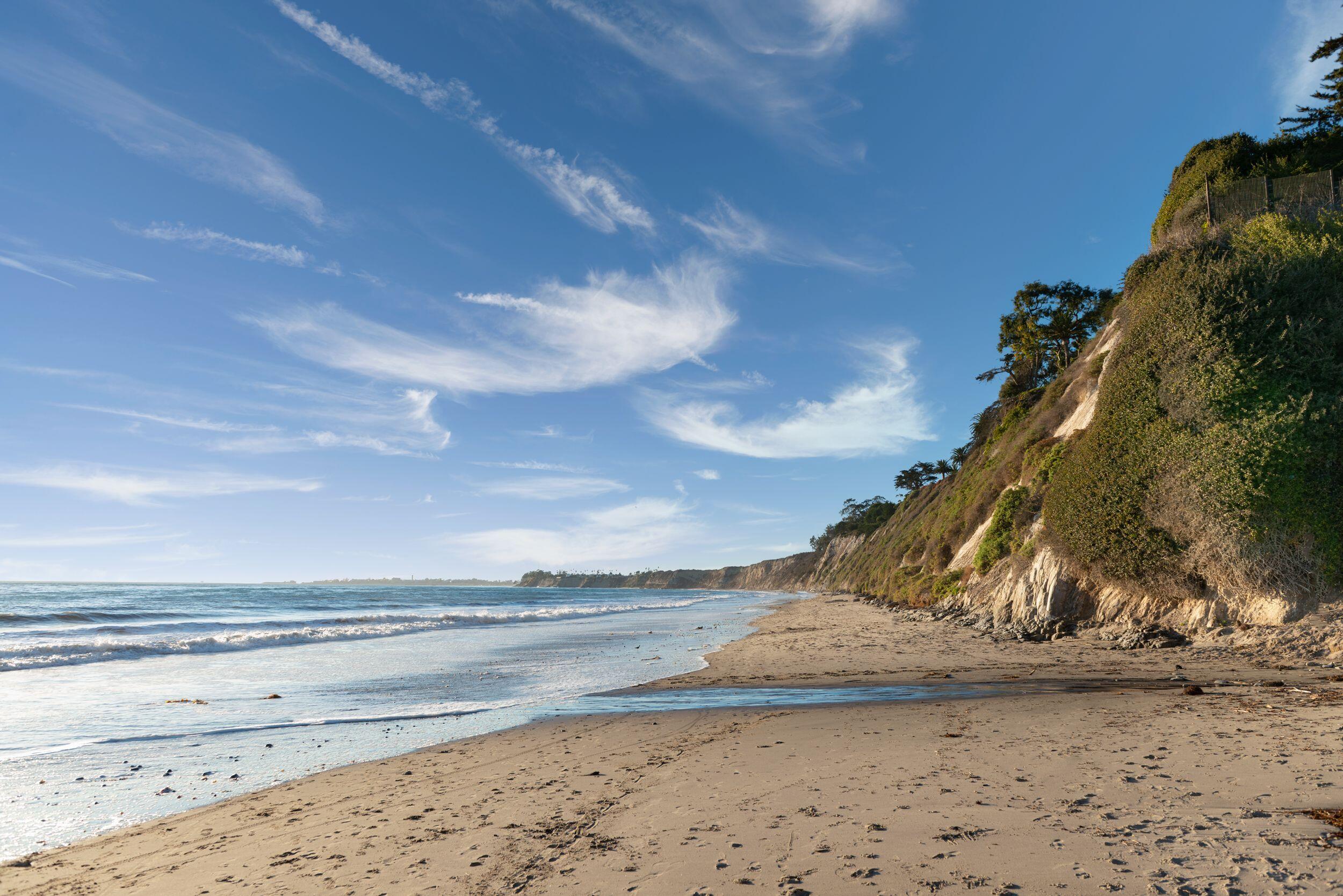 Santa Barbara, California 93110, United States, 4 Bedrooms Bedrooms, ,5 BathroomsBathrooms,Residential,Active,235282