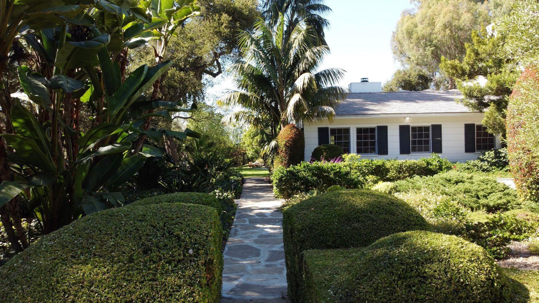 Santa Barbara, California 93110, United States, 4 Bedrooms Bedrooms, ,5 BathroomsBathrooms,Residential,Active,235282
