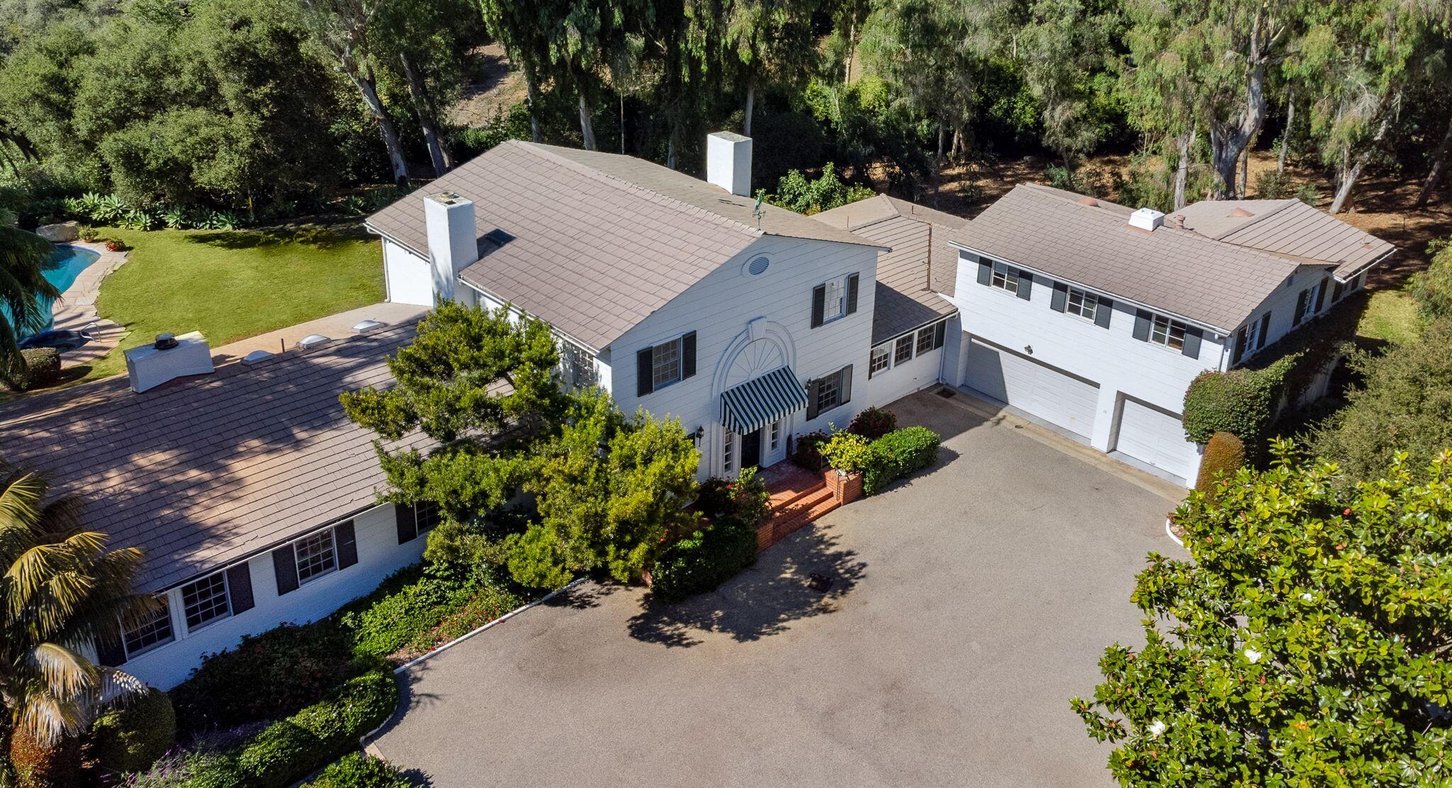 Santa Barbara, California 93110, United States, 4 Bedrooms Bedrooms, ,5 BathroomsBathrooms,Residential,Active,235282