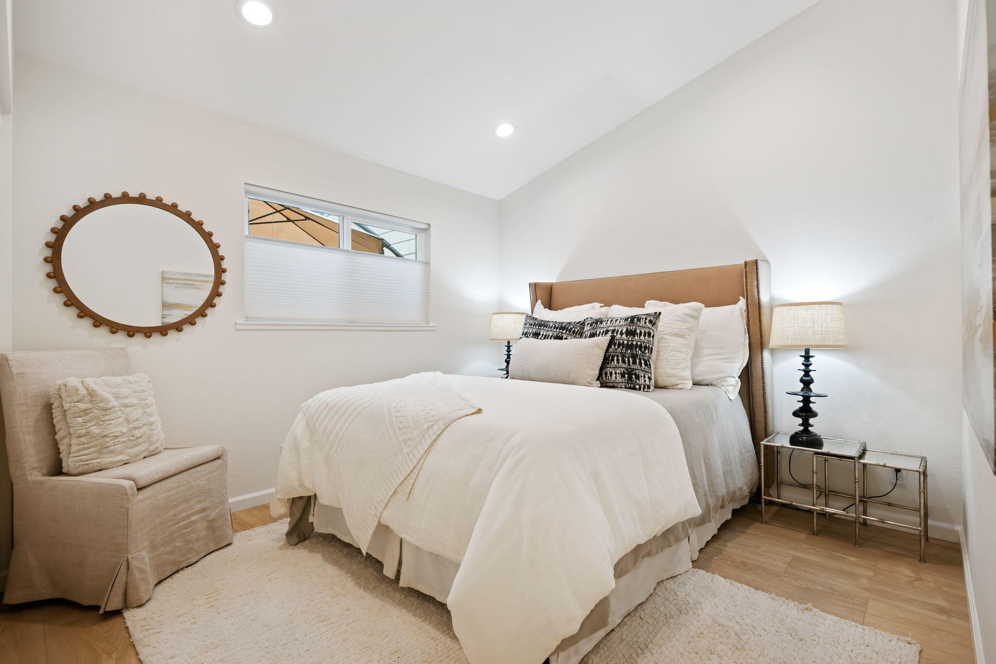 Santa Barbara, California 93111, United States, 3 Bedrooms Bedrooms, ,2 BathroomsBathrooms,Residential,Pending,116396