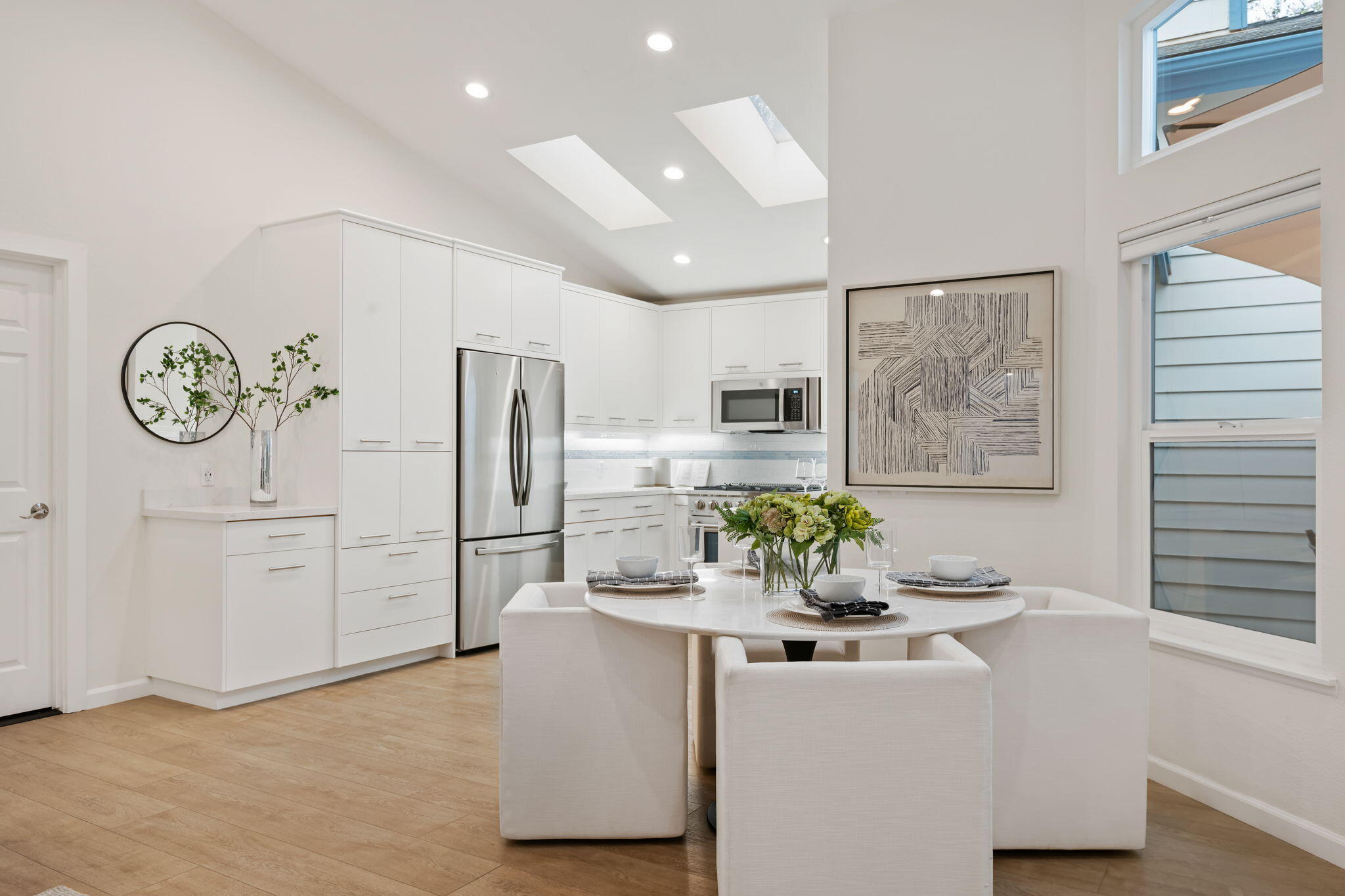 Santa Barbara, California 93111, United States, 3 Bedrooms Bedrooms, ,2 BathroomsBathrooms,Residential,Pending,116396