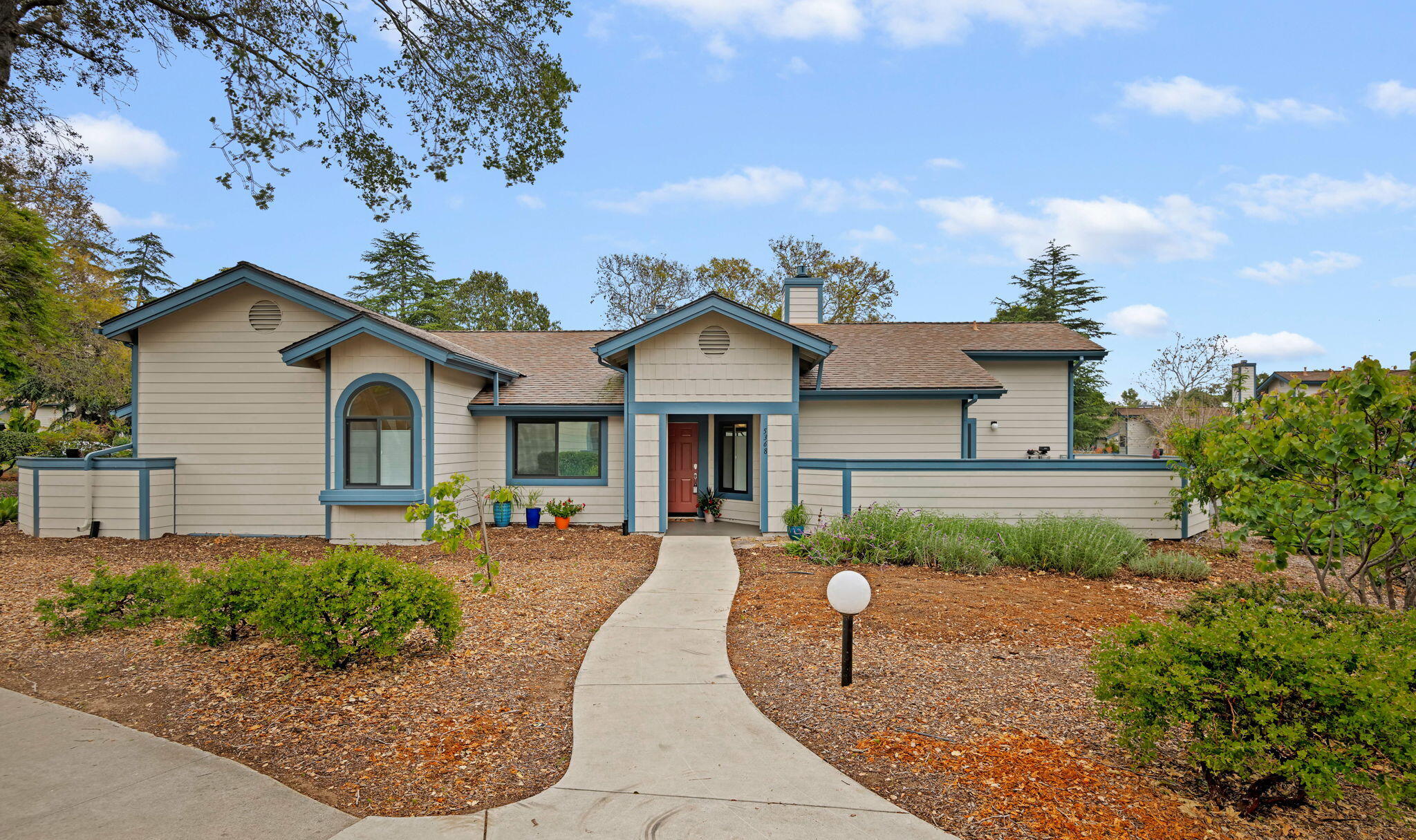 Santa Barbara, California 93111, United States, 3 Bedrooms Bedrooms, ,2 BathroomsBathrooms,Residential,Pending,116396