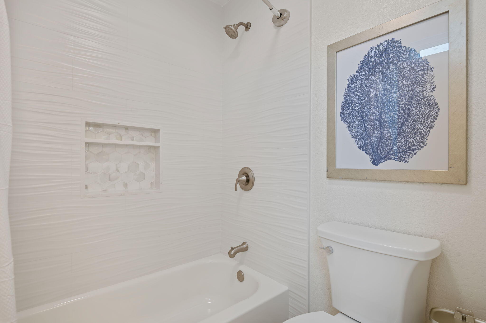 Santa Barbara, California 93111, United States, 3 Bedrooms Bedrooms, ,2 BathroomsBathrooms,Residential,Pending,116396