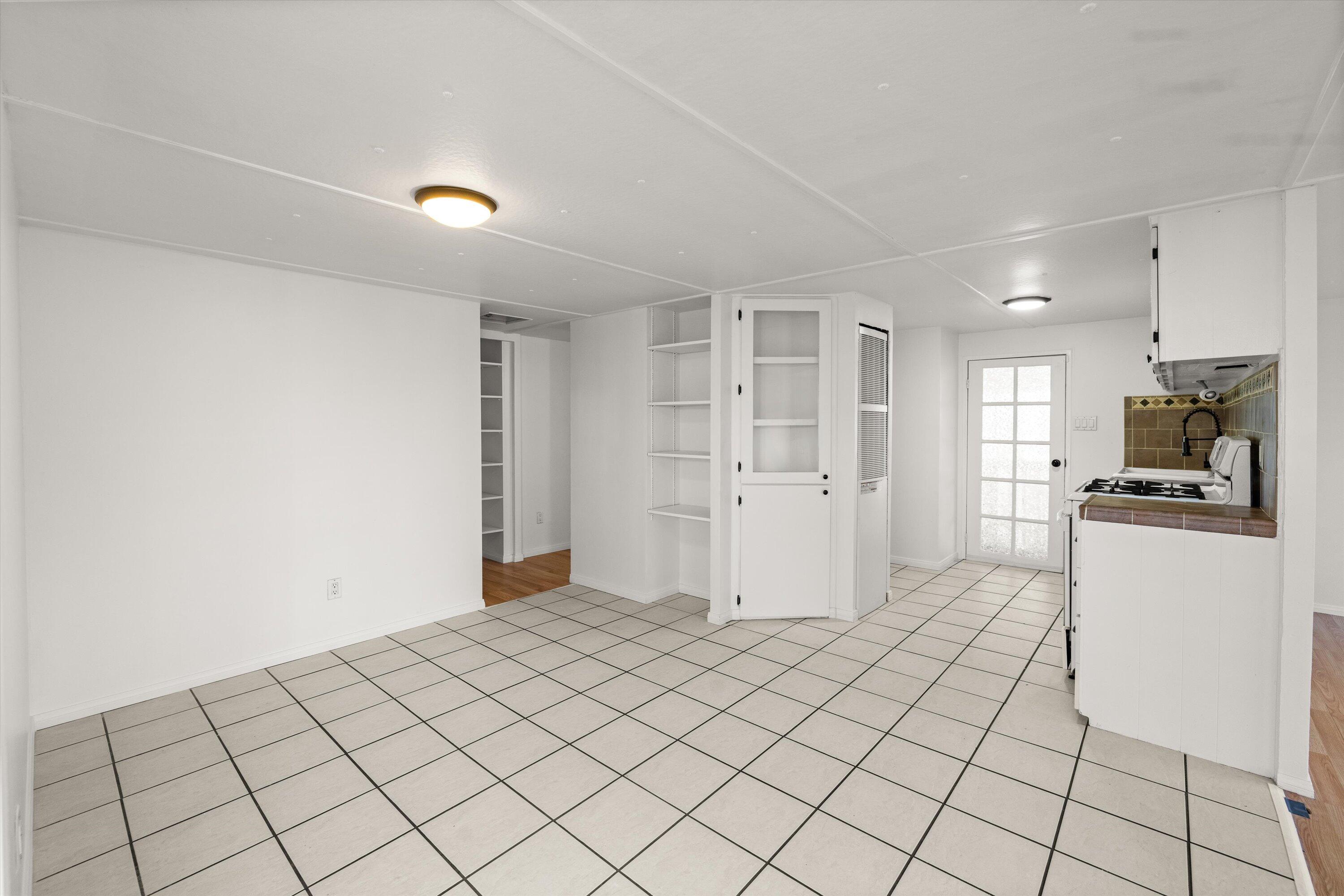 Carpinteria, California 93013, United States, 2 Bedrooms Bedrooms, ,1 BathroomBathrooms,Residential,Pending,81684