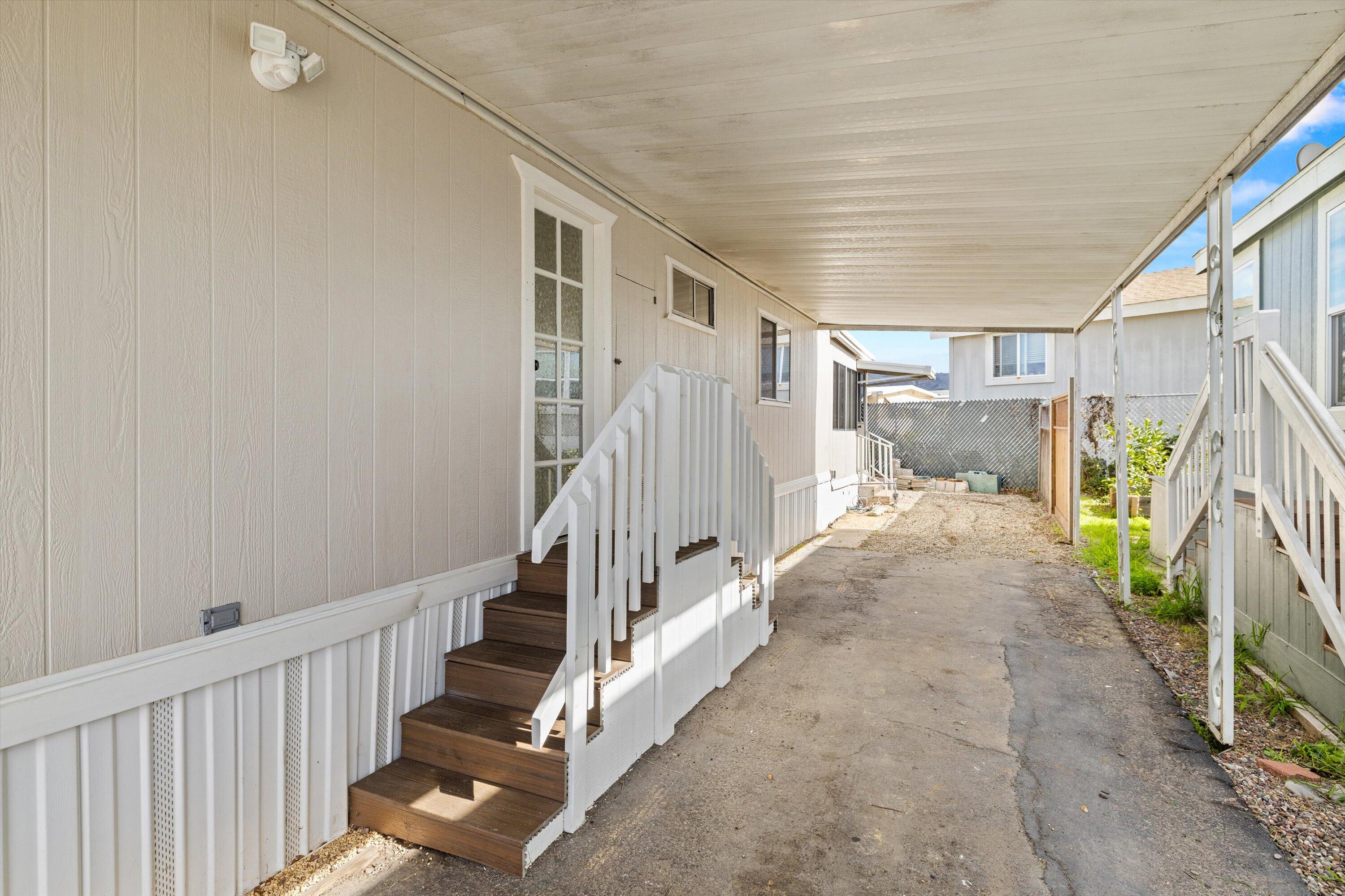 Carpinteria, California 93013, United States, 2 Bedrooms Bedrooms, ,1 BathroomBathrooms,Residential,Pending,81684