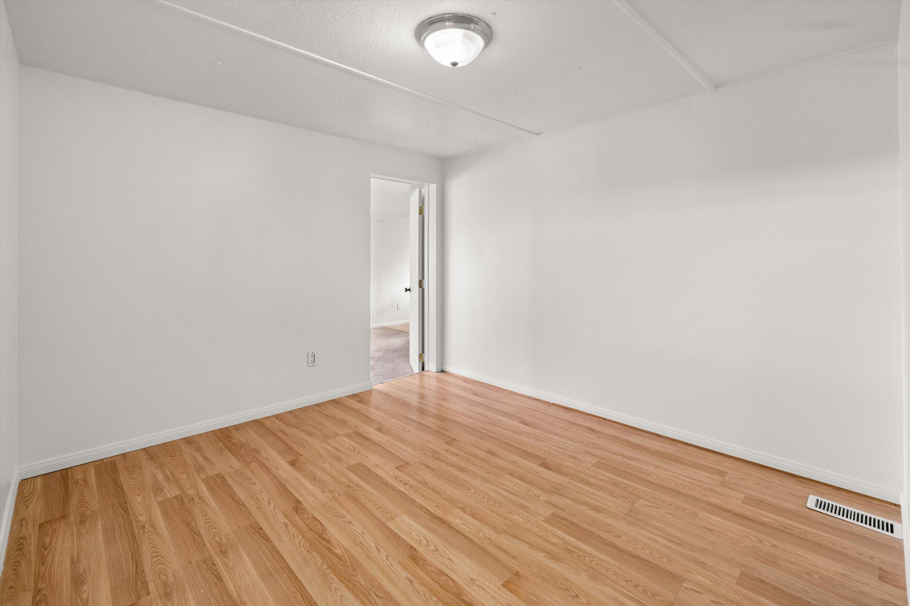 Carpinteria, California 93013, United States, 2 Bedrooms Bedrooms, ,1 BathroomBathrooms,Residential,Pending,81684