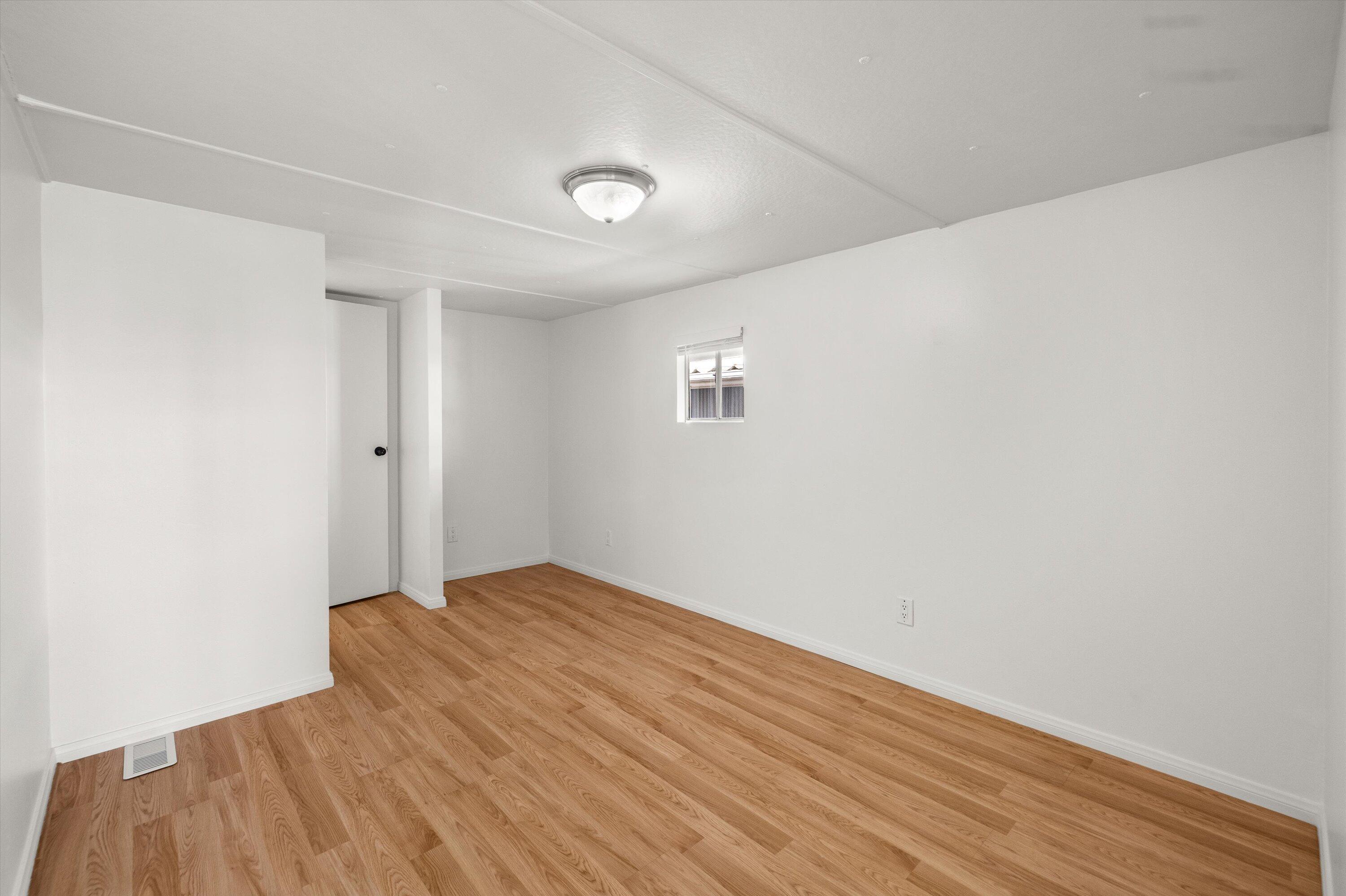 Carpinteria, California 93013, United States, 2 Bedrooms Bedrooms, ,1 BathroomBathrooms,Residential,Pending,81684