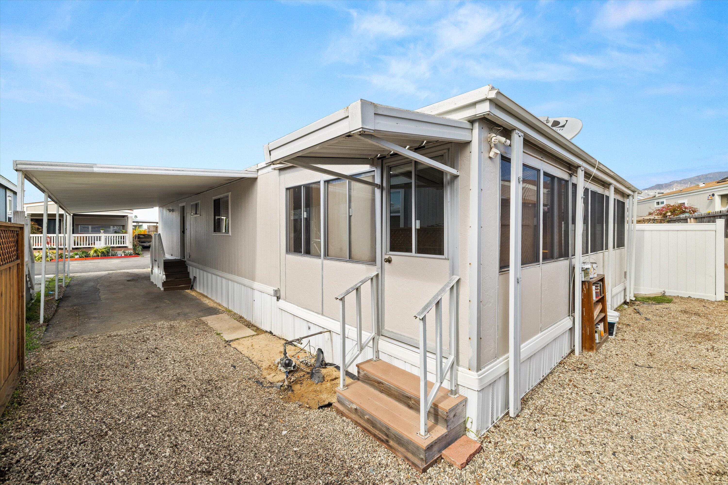 Carpinteria, California 93013, United States, 2 Bedrooms Bedrooms, ,1 BathroomBathrooms,Residential,Pending,81684