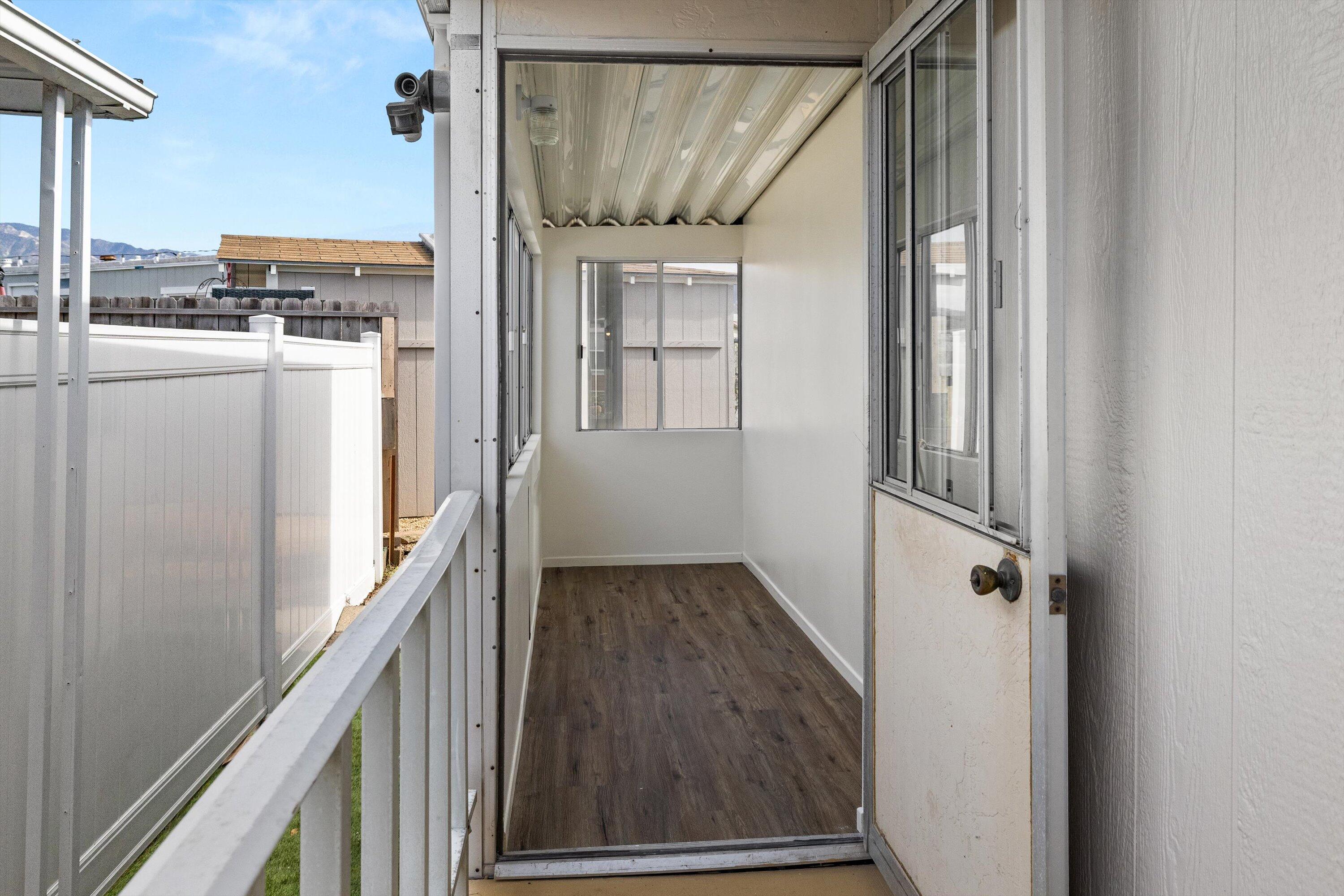 Carpinteria, California 93013, United States, 2 Bedrooms Bedrooms, ,1 BathroomBathrooms,Residential,Pending,81684