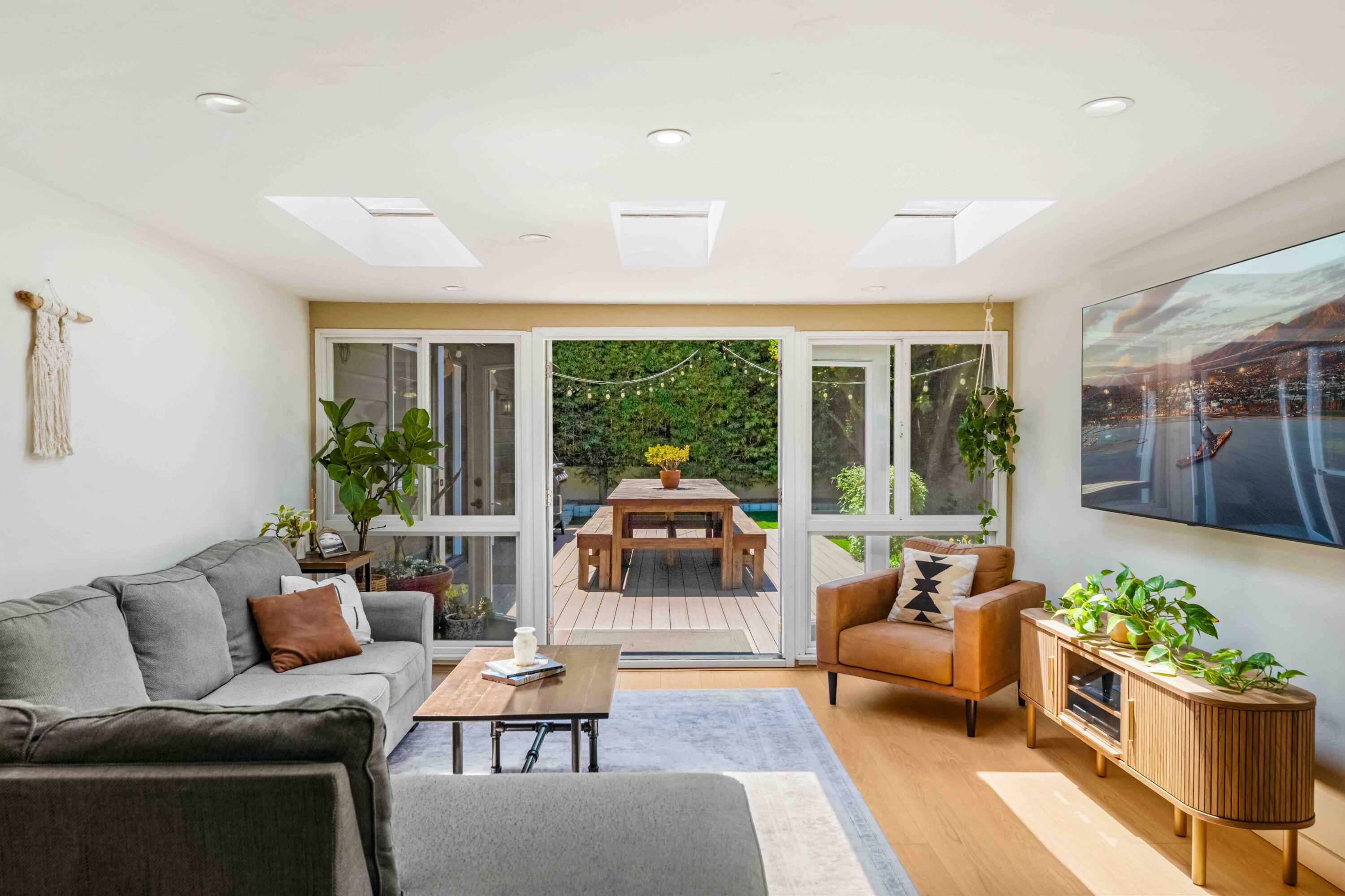 1929 Mountain Avenue