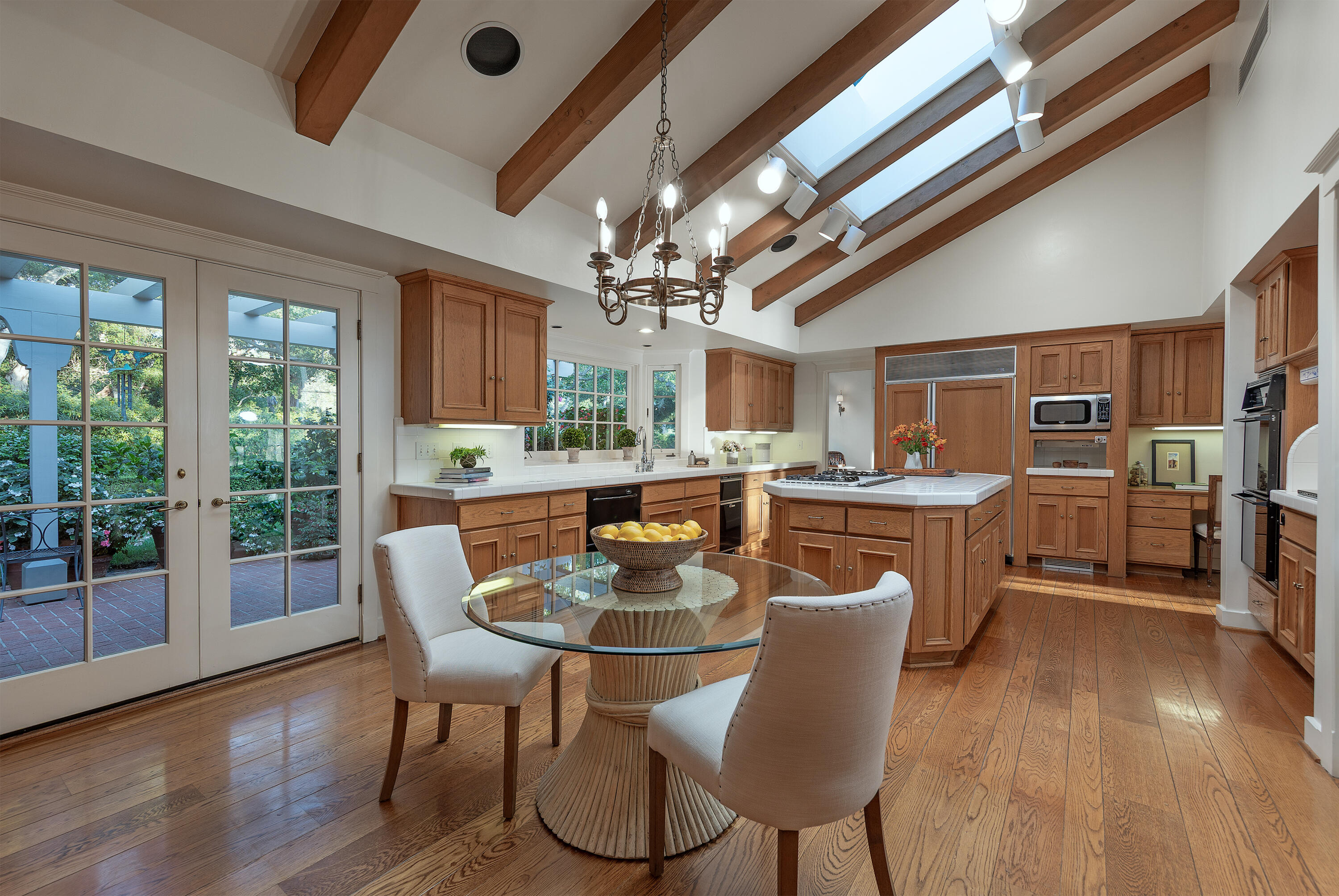 Montecito, California 93108, United States, 3 Bedrooms Bedrooms, ,3 BathroomsBathrooms,Residential,Active,140726