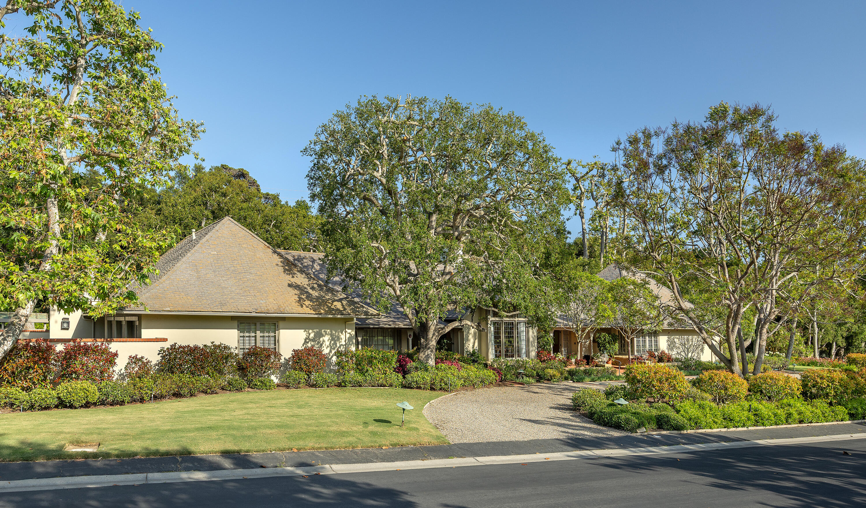 Montecito, California 93108, United States, 3 Bedrooms Bedrooms, ,3 BathroomsBathrooms,Residential,Active,140726