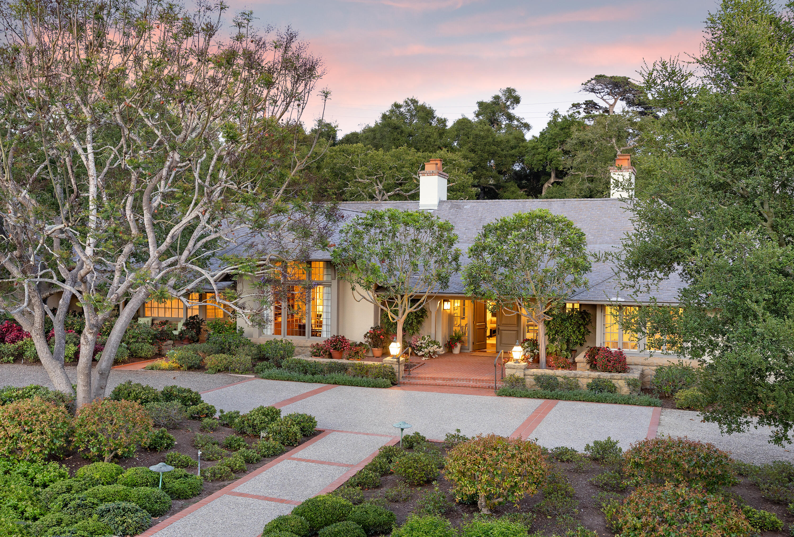 Montecito, California 93108, United States, 3 Bedrooms Bedrooms, ,3 BathroomsBathrooms,Residential,Active,140726