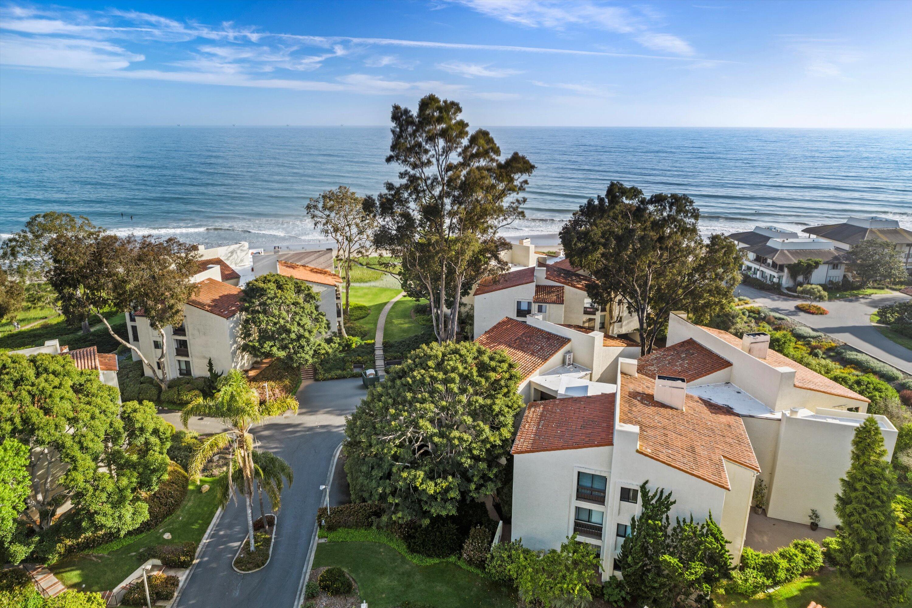 Santa Barbara, California 93108, United States, 2 Bedrooms Bedrooms, ,3 BathroomsBathrooms,Residential,Active,153529