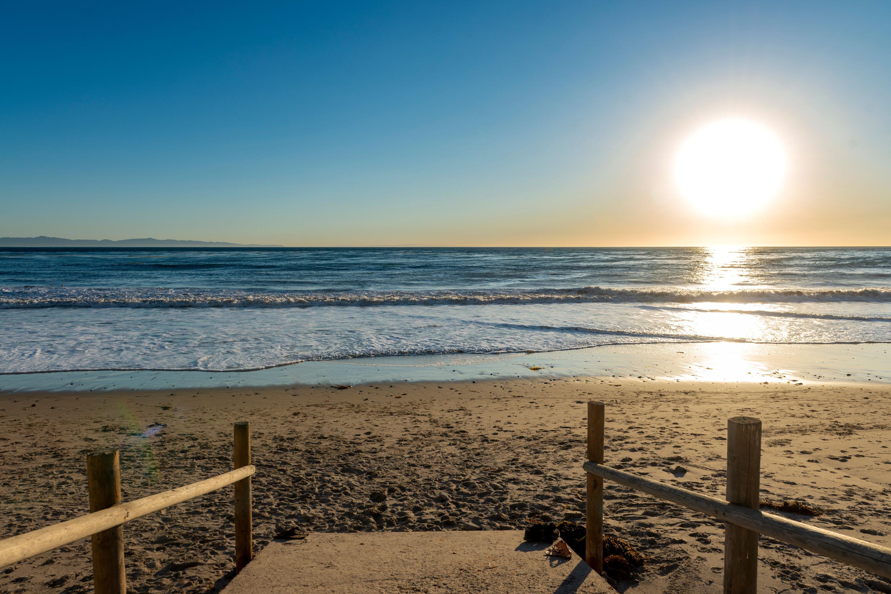 Santa Barbara, California 93110, United States, 4 Bedrooms Bedrooms, ,5 BathroomsBathrooms,Residential,Active,235937