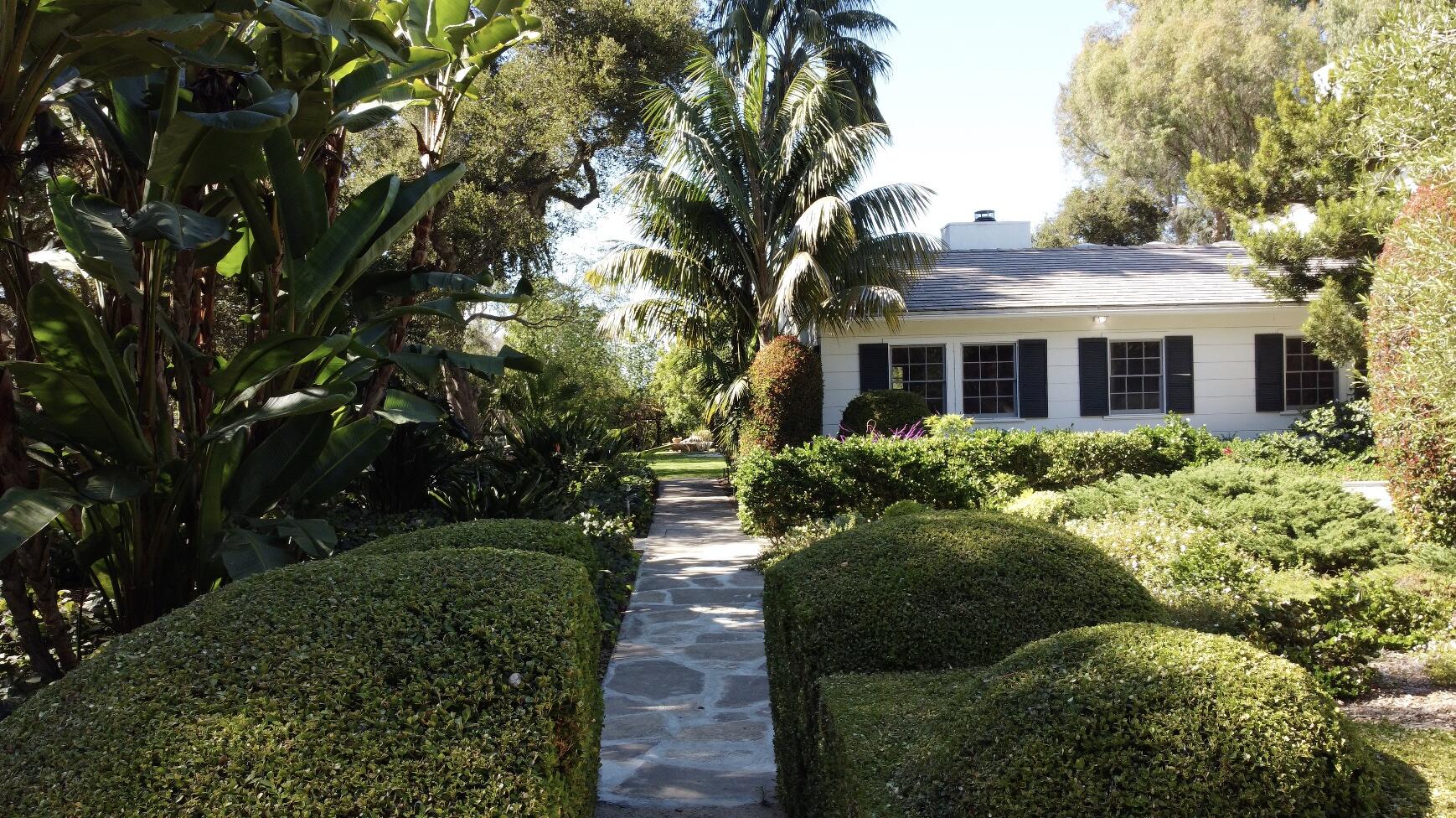 Santa Barbara, California 93110, United States, 4 Bedrooms Bedrooms, ,5 BathroomsBathrooms,Residential,Active,235937