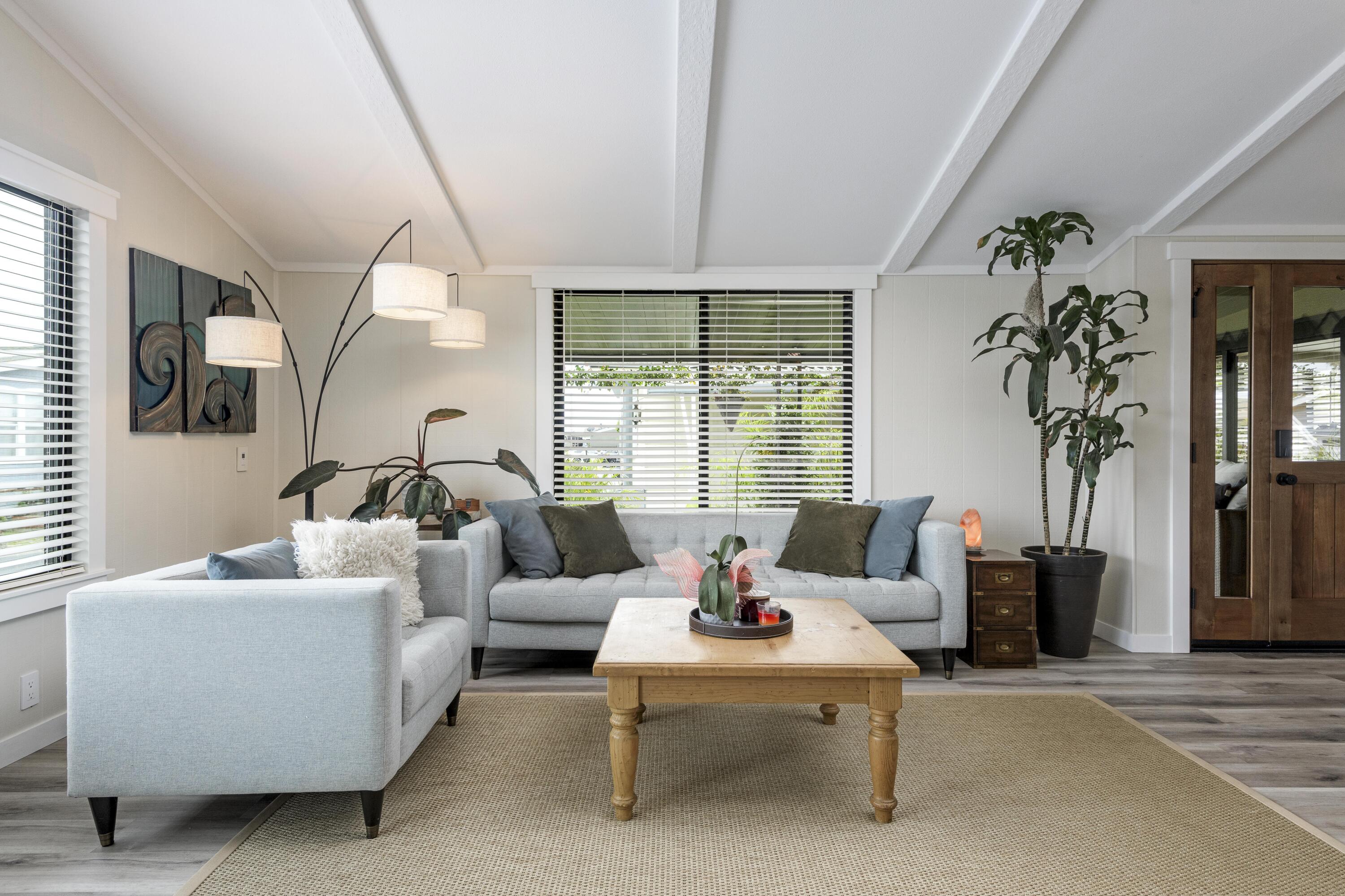 3950 Via Real Spc 239