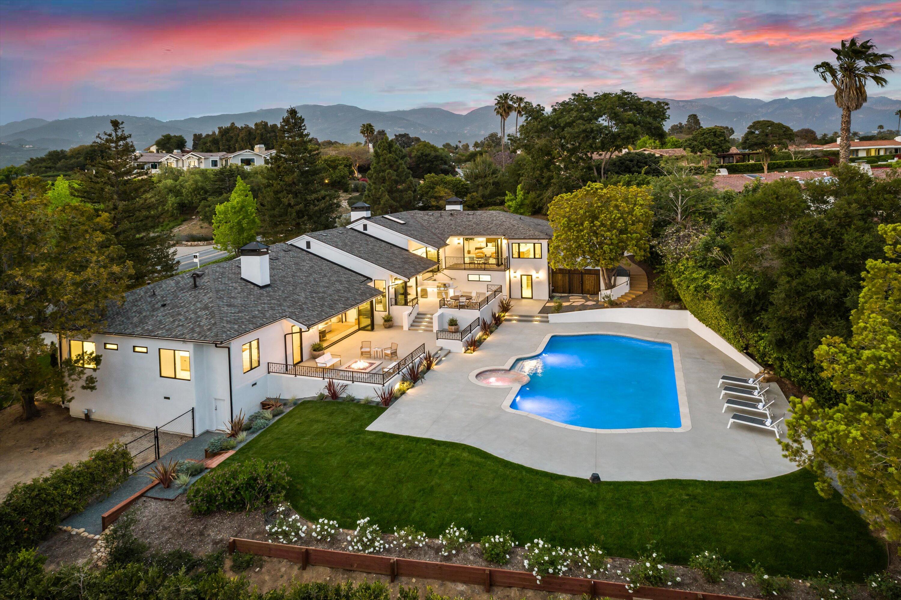 Santa Barbara, California 93111, United States, 4 Bedrooms Bedrooms, ,6 BathroomsBathrooms,Residential,Active,95937